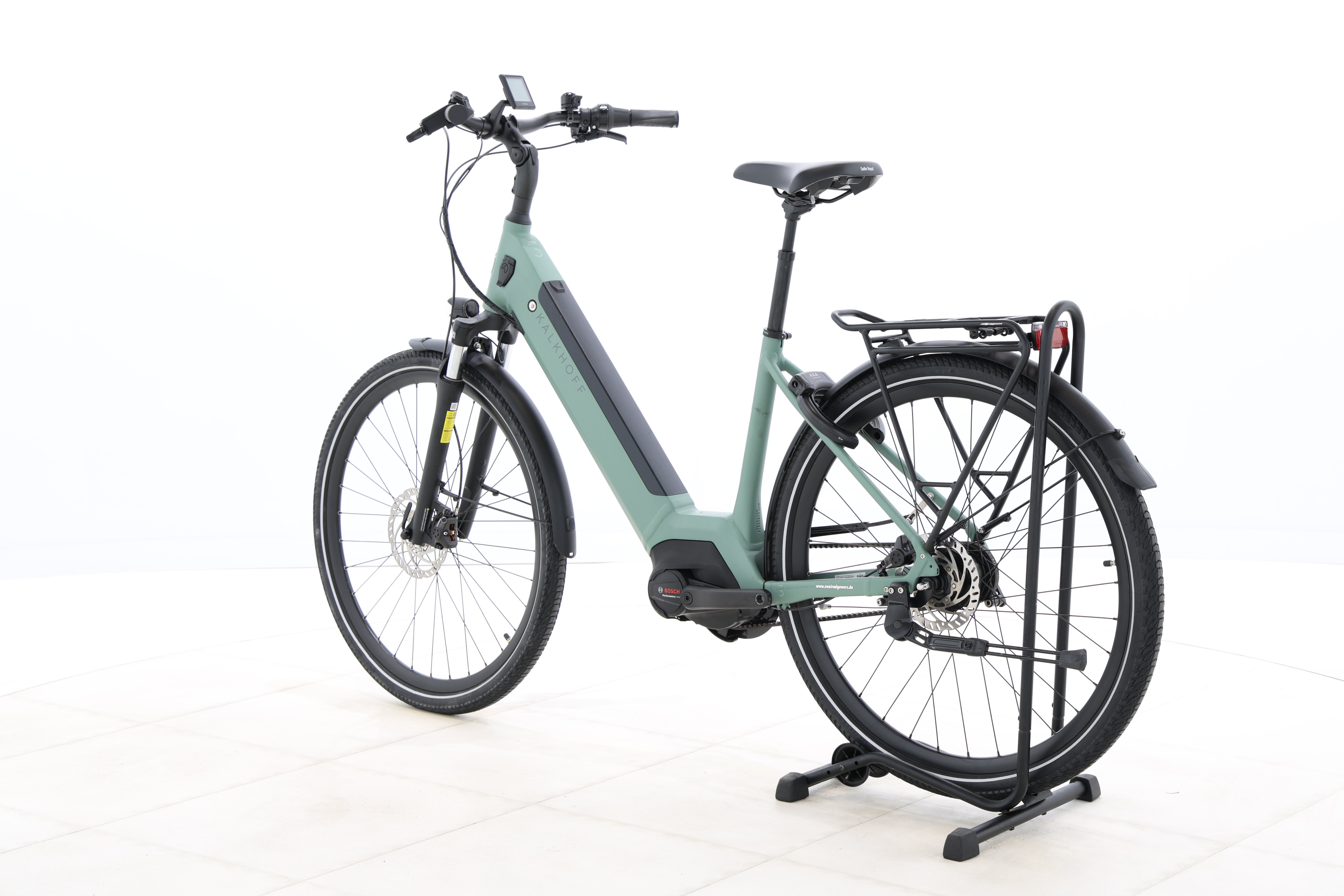 cdee9dae-c57b-49ea-b3f9-d6e70a184dbe