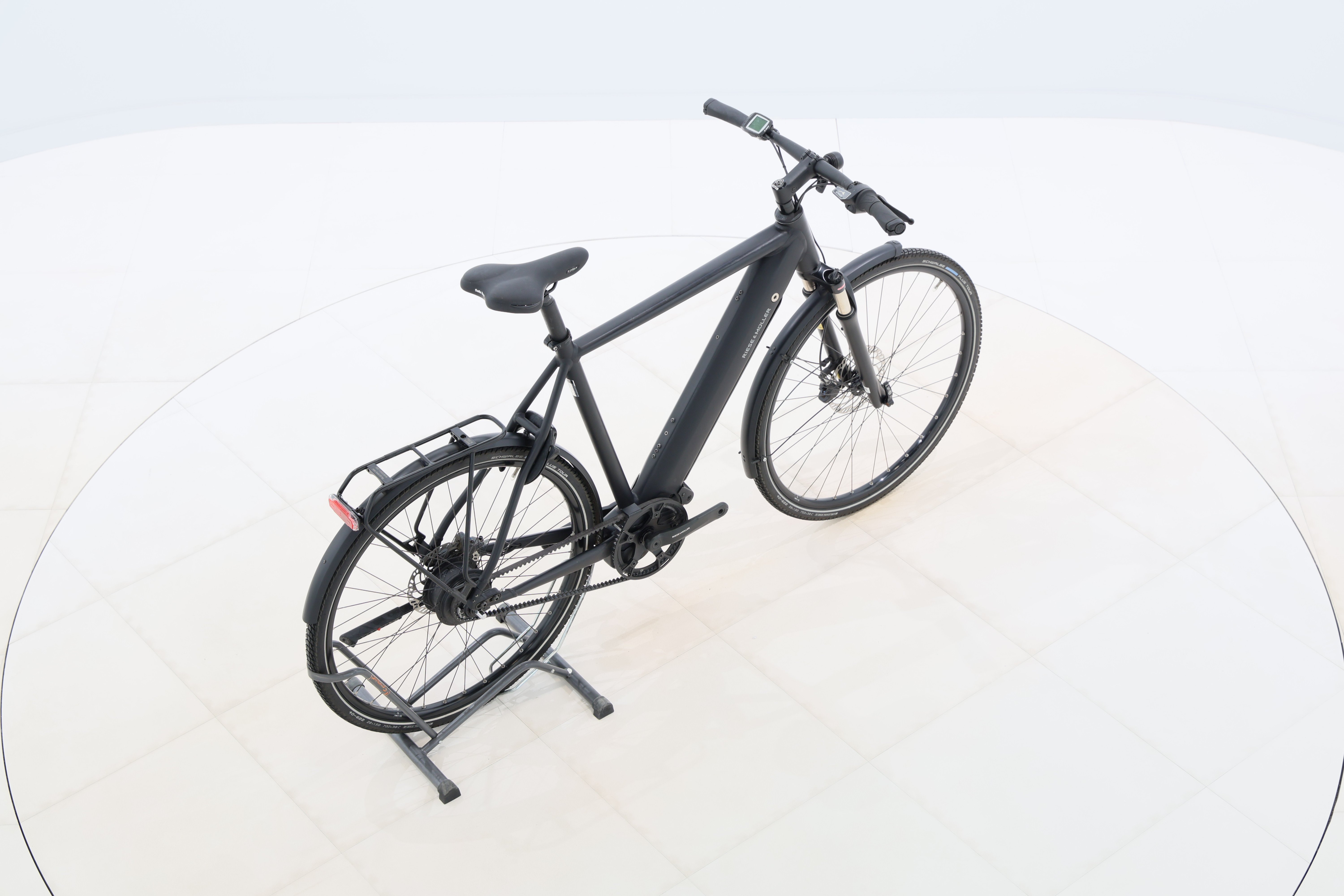 b6ef5f70-9dae-4cfb-b804-7d13288f9f58