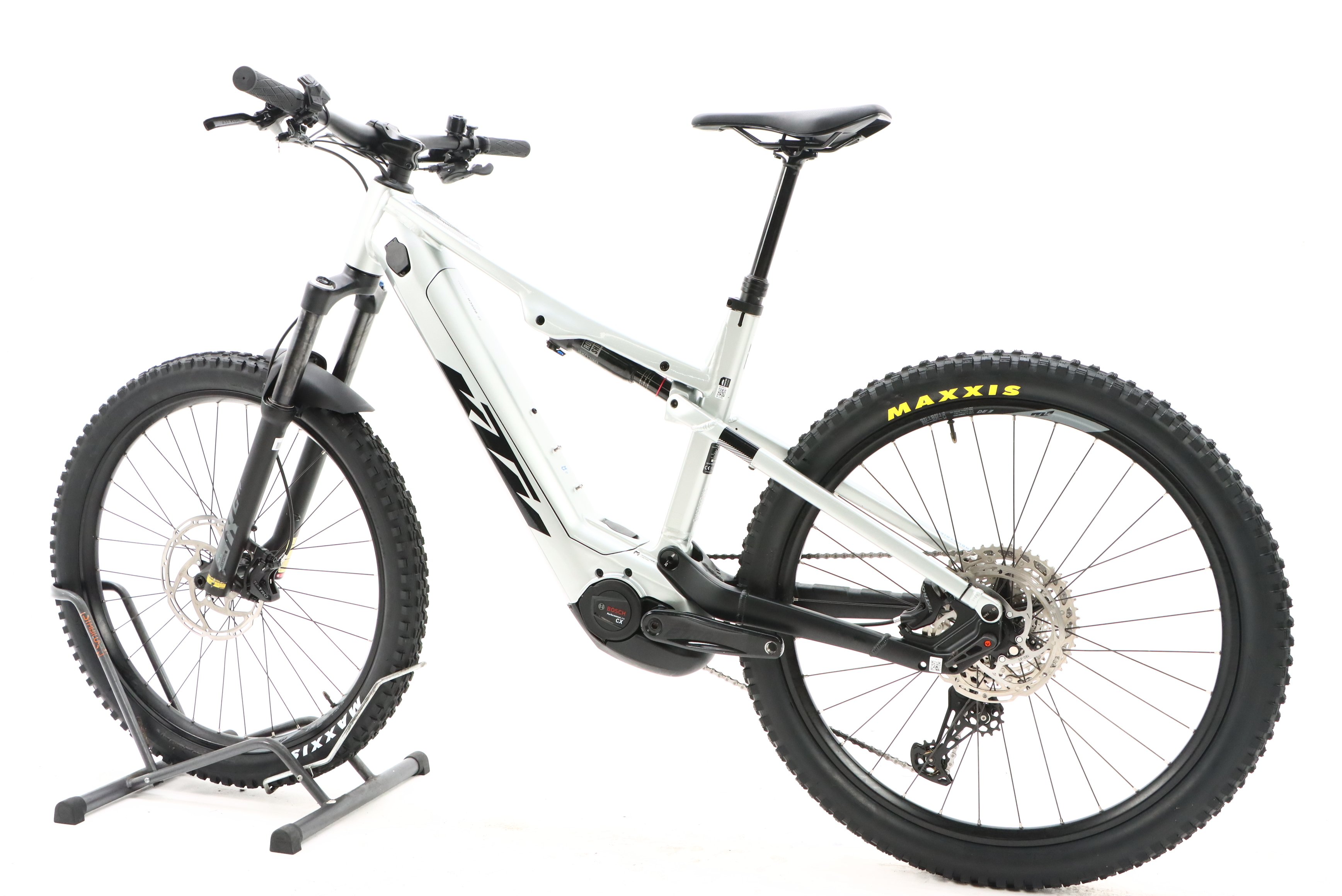 64d0b842-91ef-4a96-8c8f-e54ec67298ac