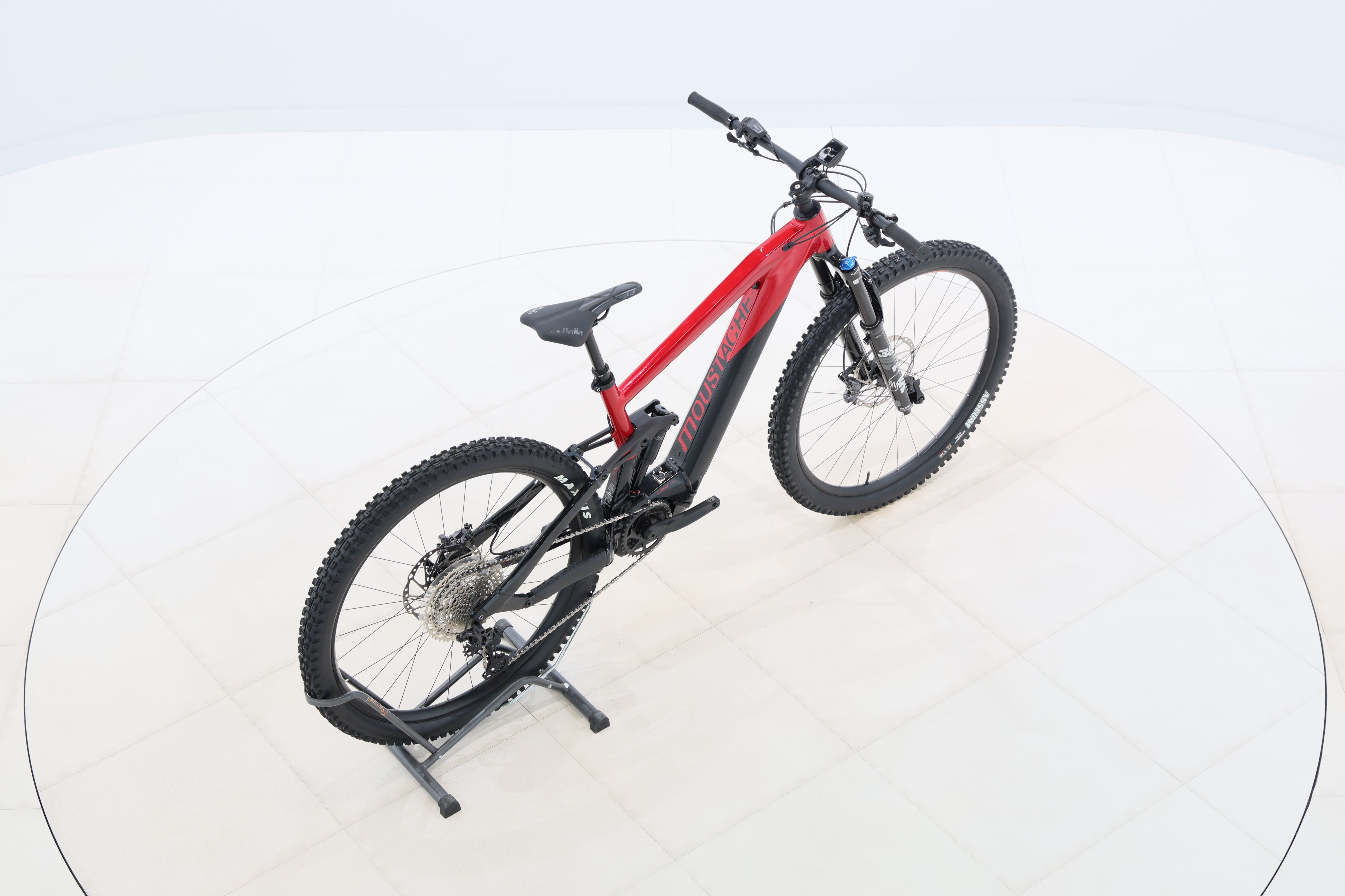 31f0379a-39e6-4e04-a594-333fb4ff4f82