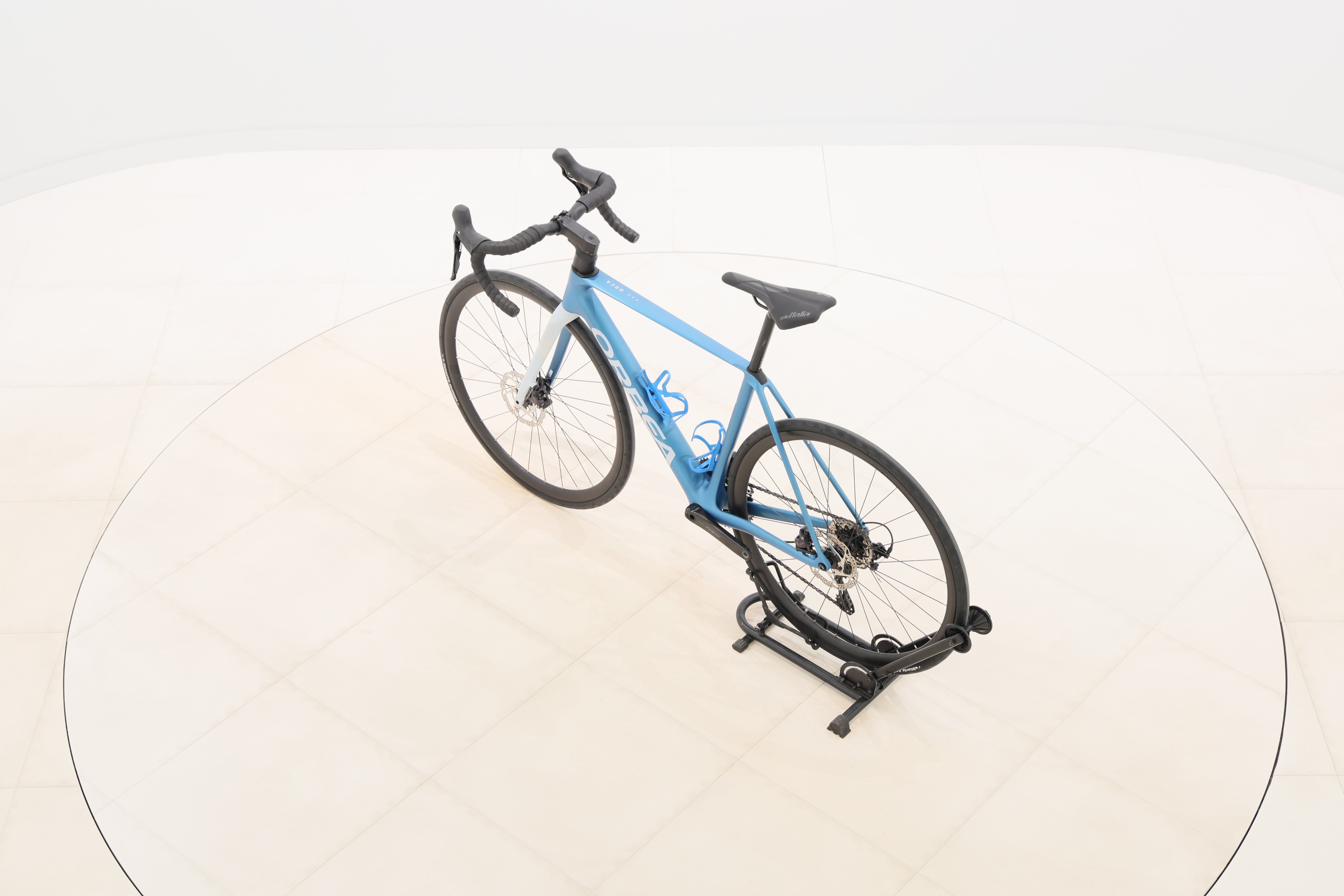 f1128d9b-46d7-4628-b00f-72834f814aa5