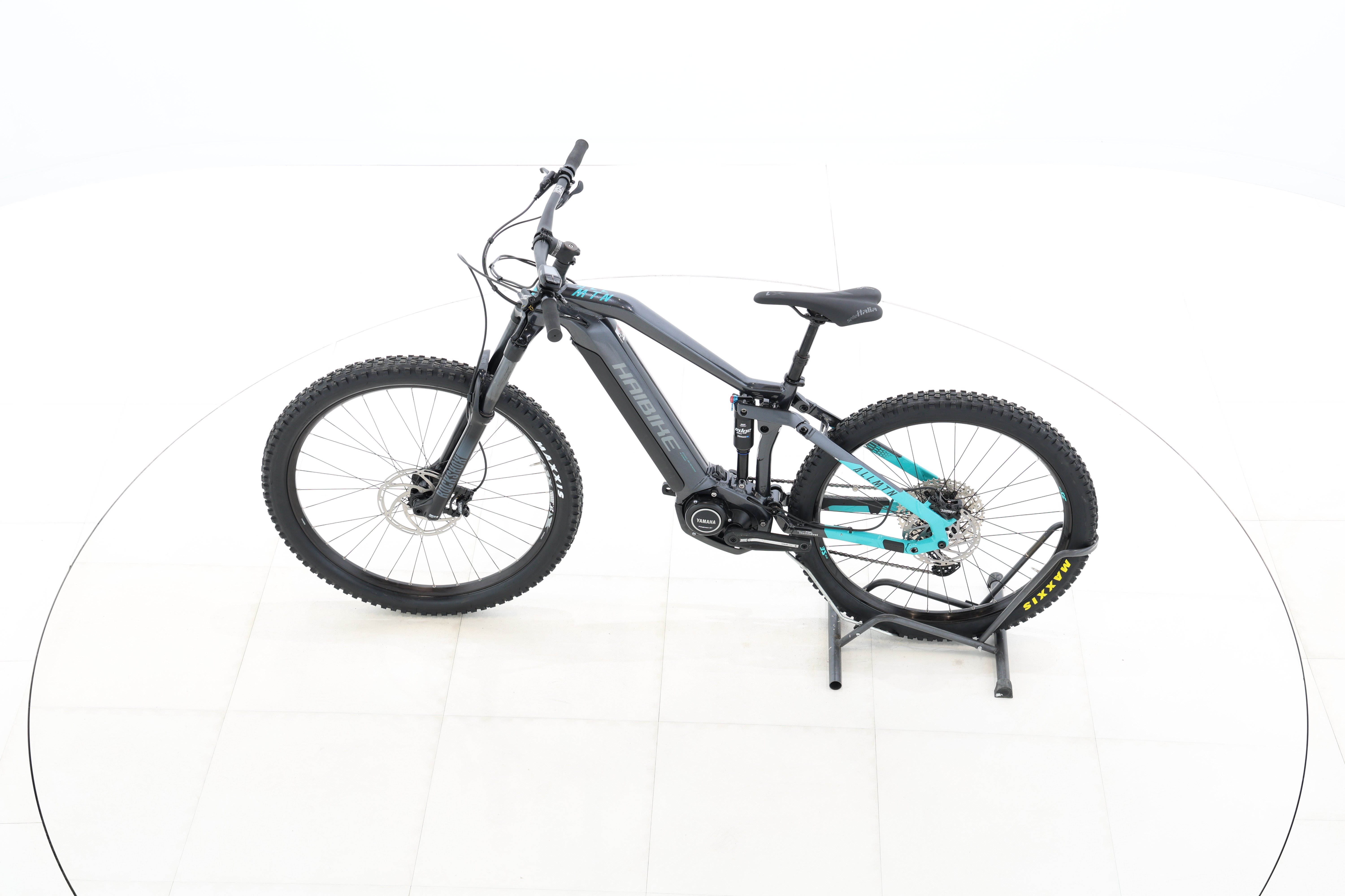 f98ef85e-1c80-41b1-8162-5f03af218caf