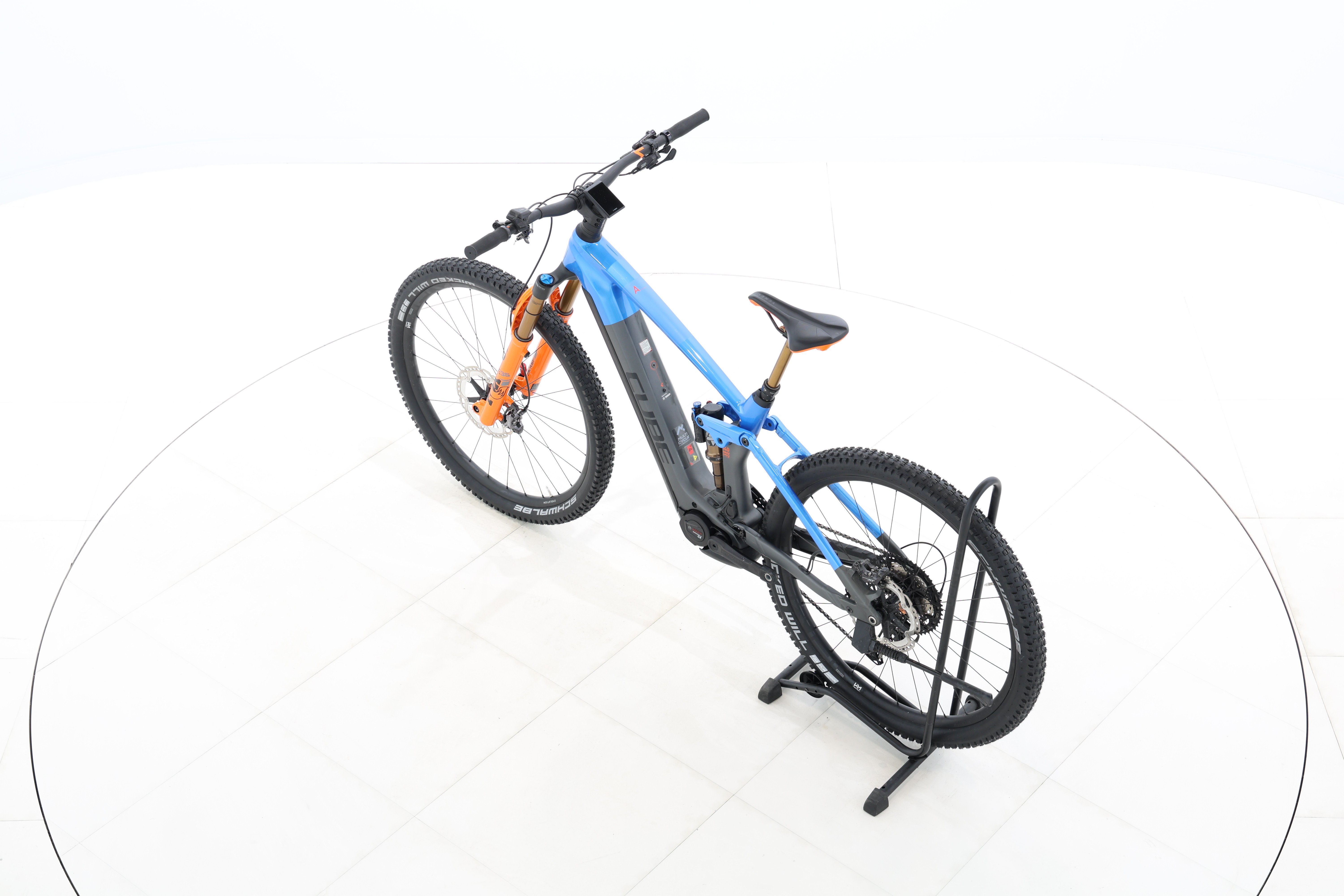 a9becfa7-e7ea-4280-8435-2f9e886a4675