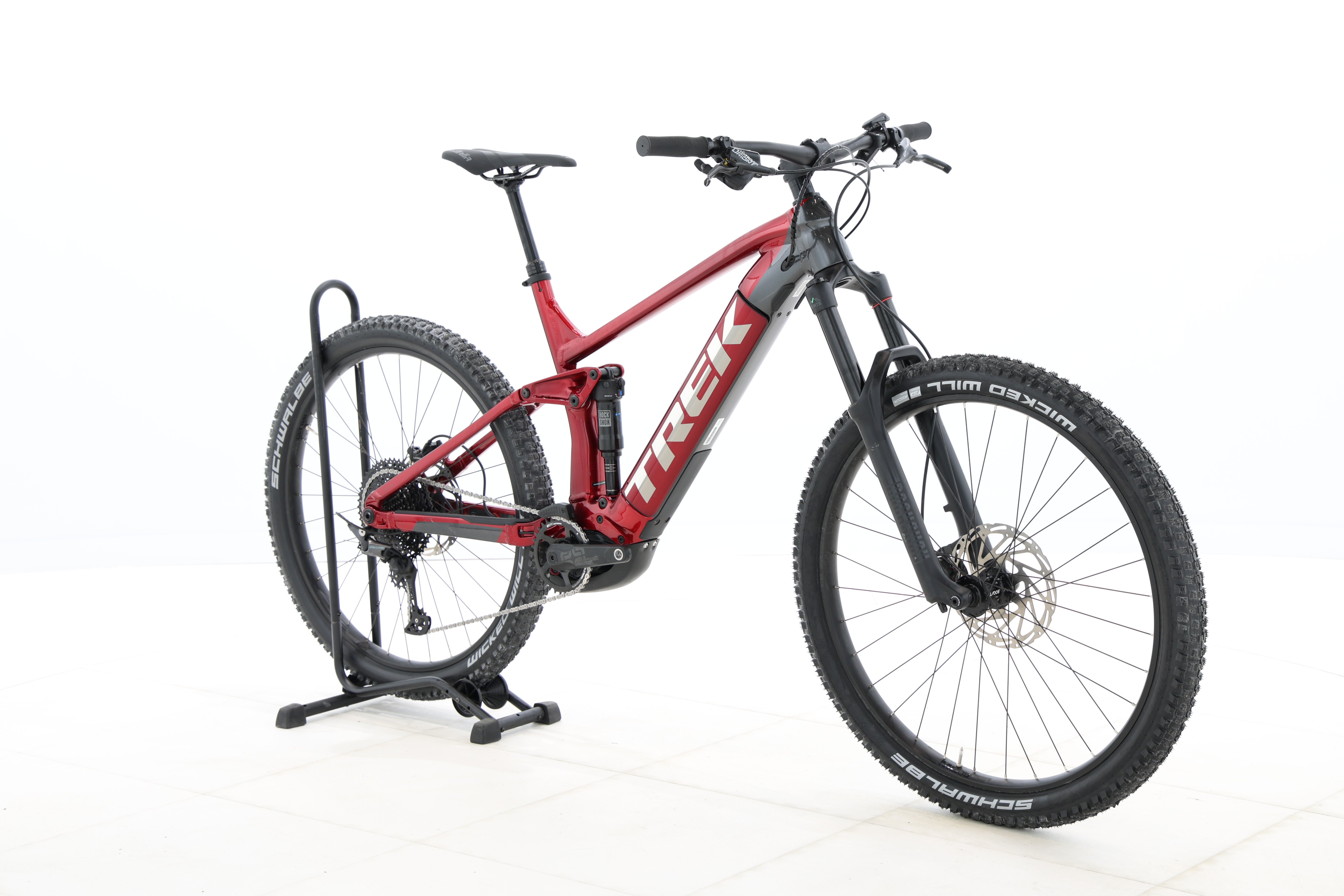 13bbad9f-0df6-46c9-b389-a58bd4913394