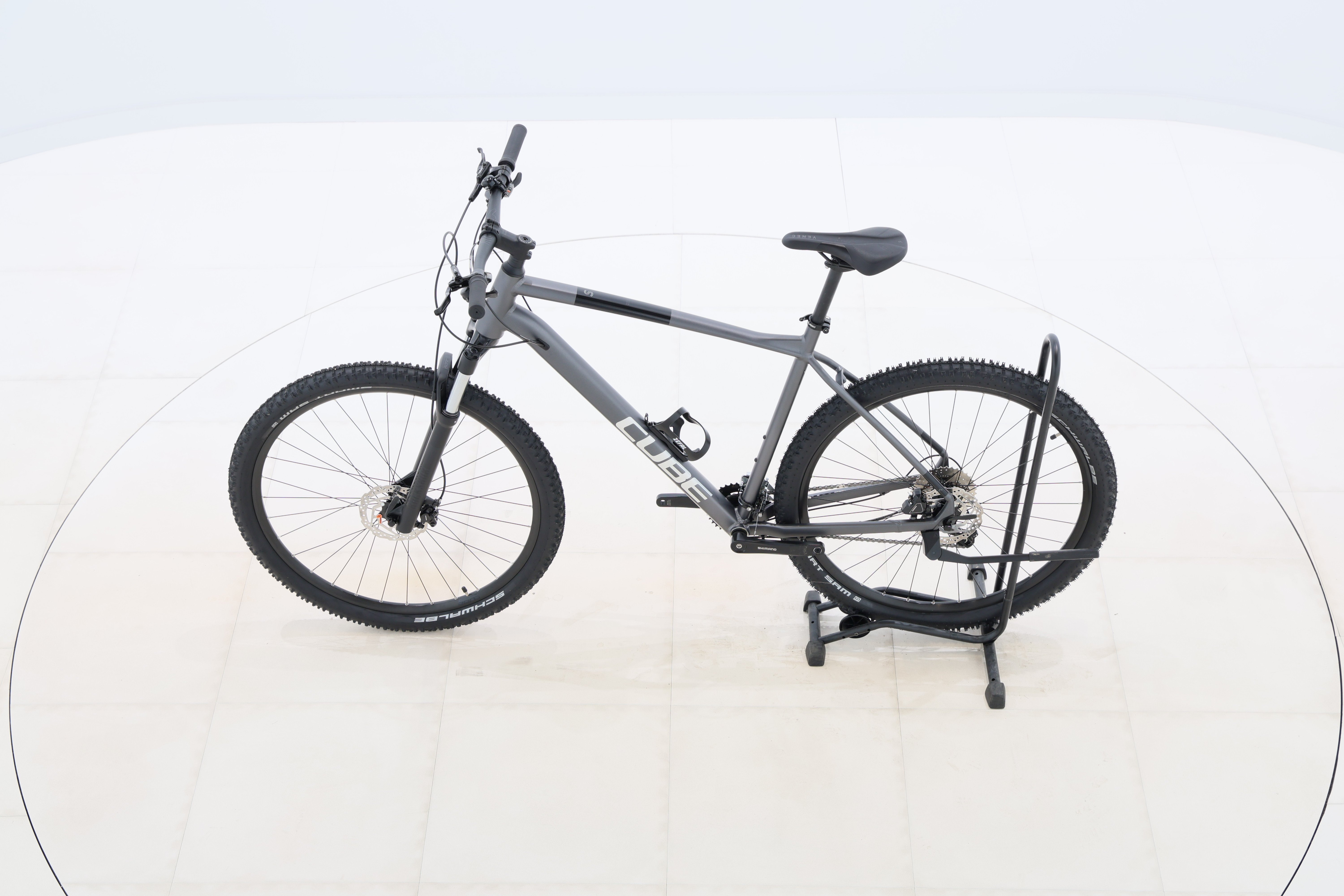 15c3b755-bdfd-42d8-8378-02d39288681e