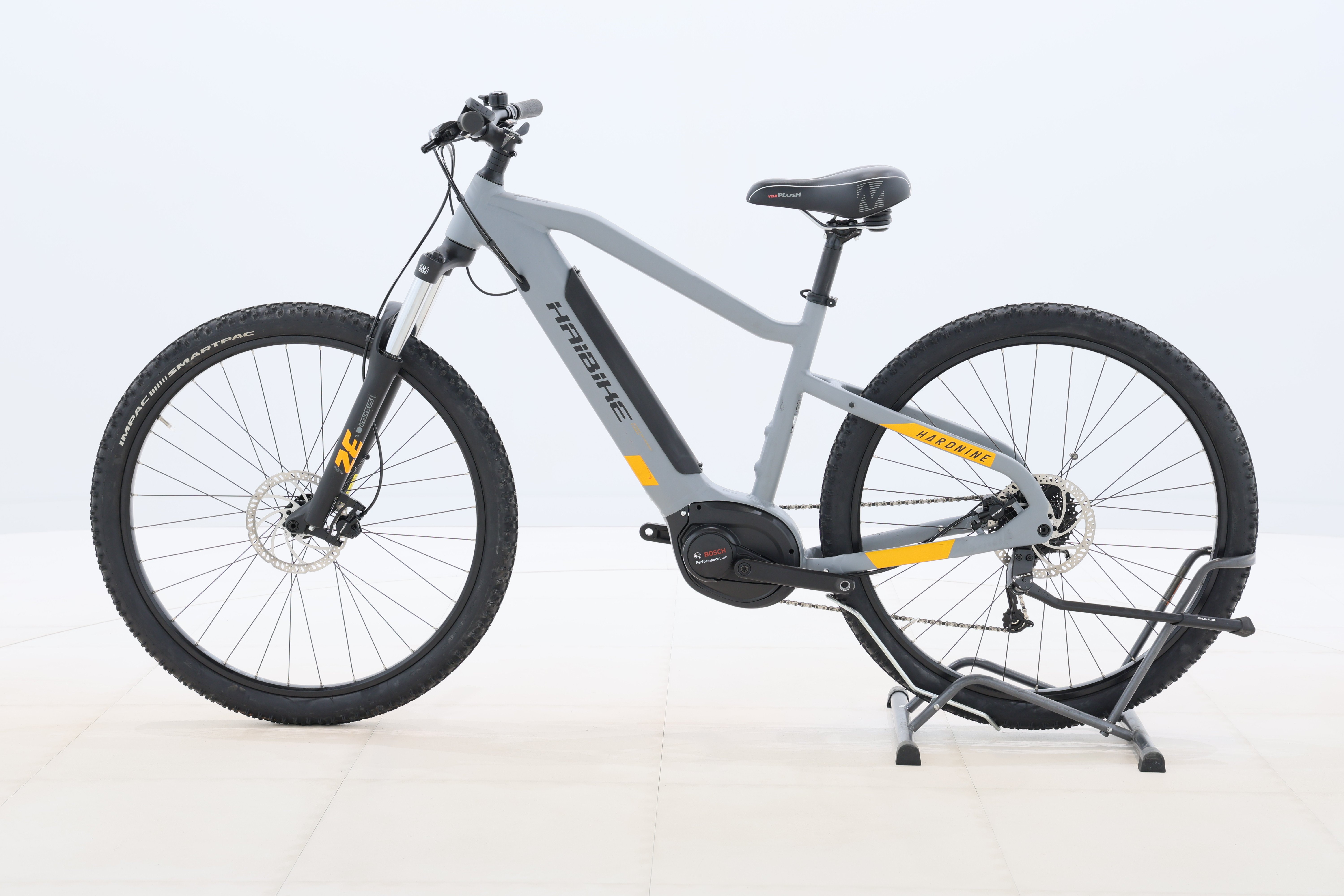 d04afc40-6996-40b1-9d2a-d145f7194848