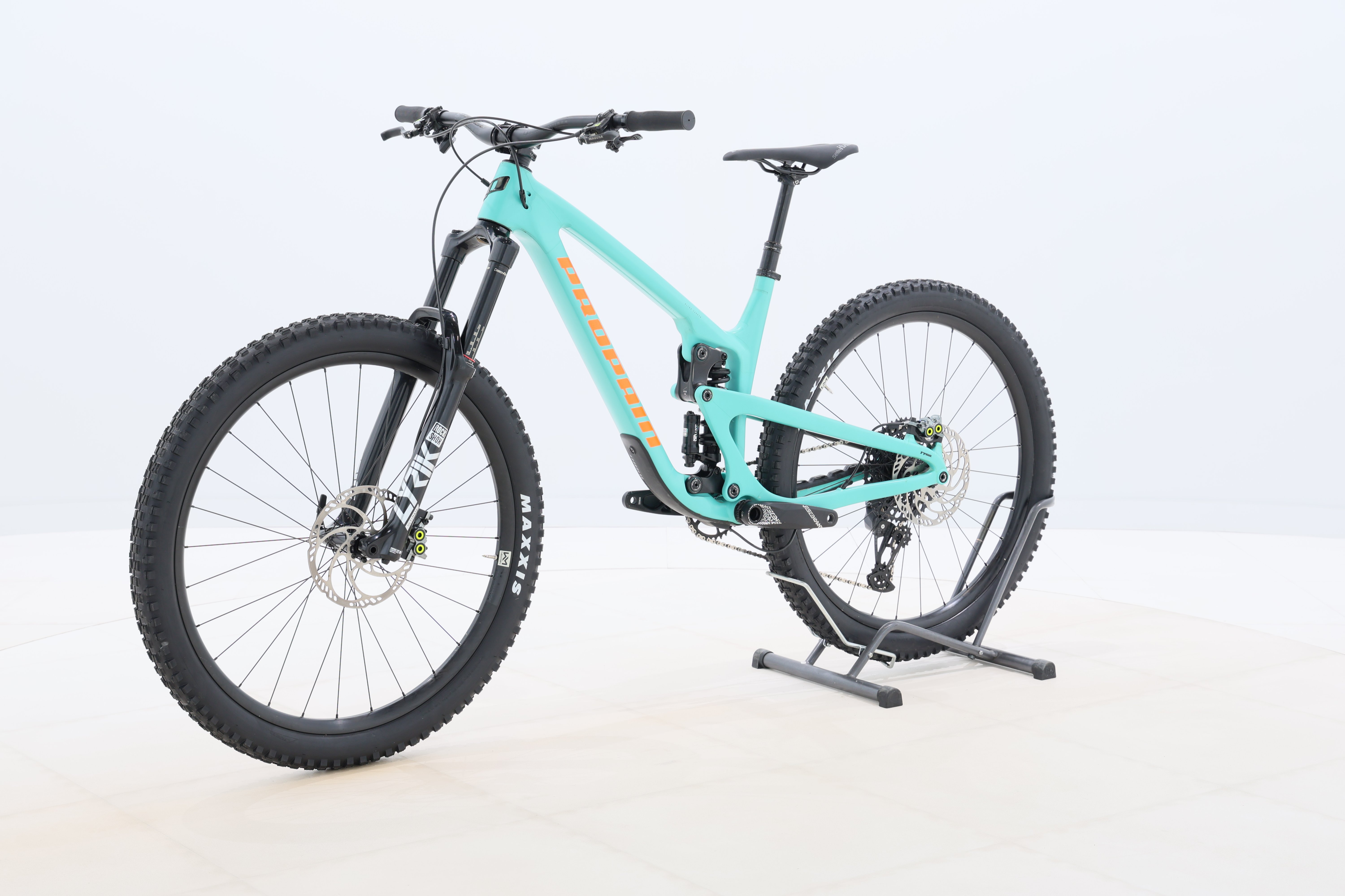 fec38ba5-8b02-4e37-9438-cc8aa18f4483