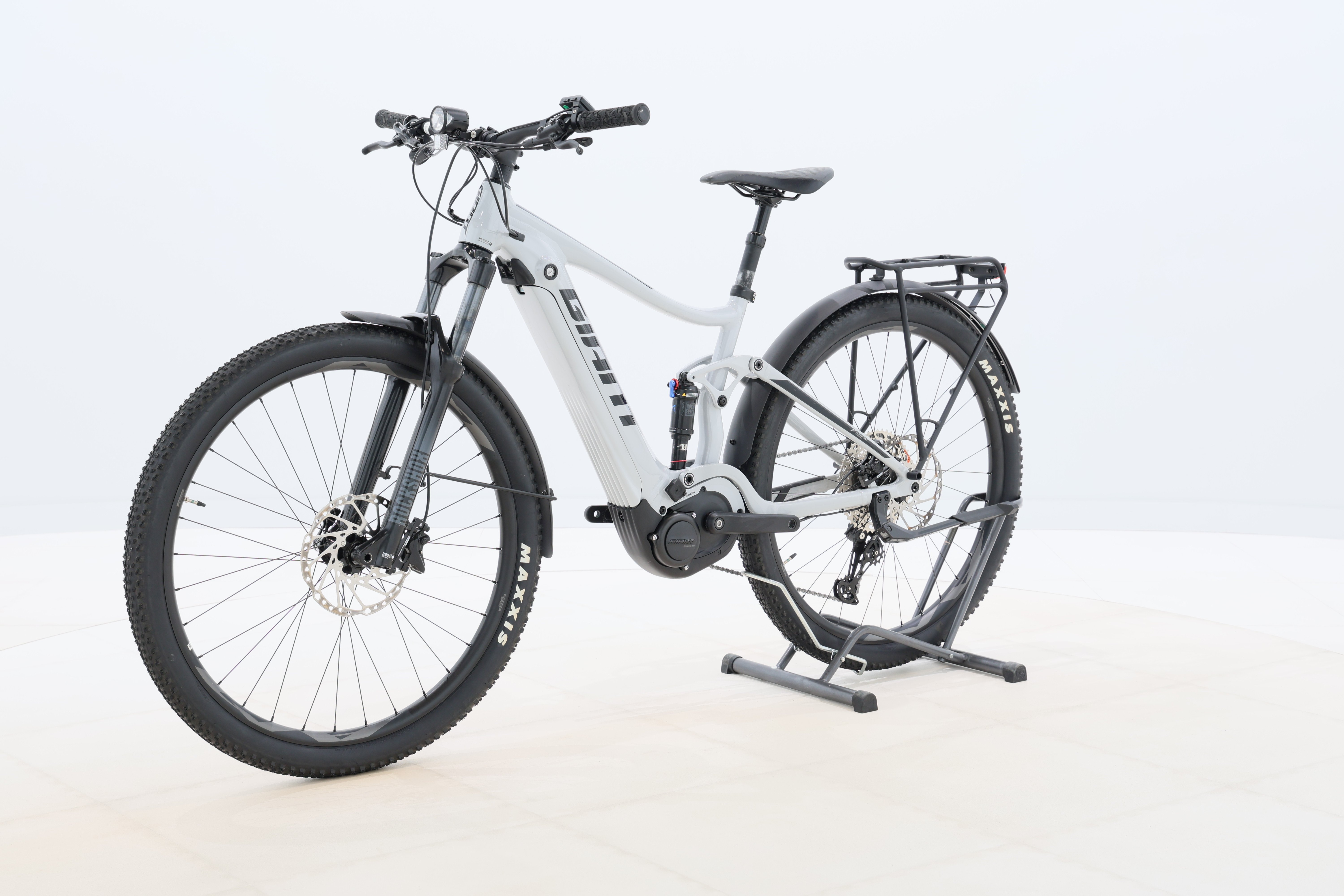 832d6b3e-e331-4909-b9a2-baea288f056a