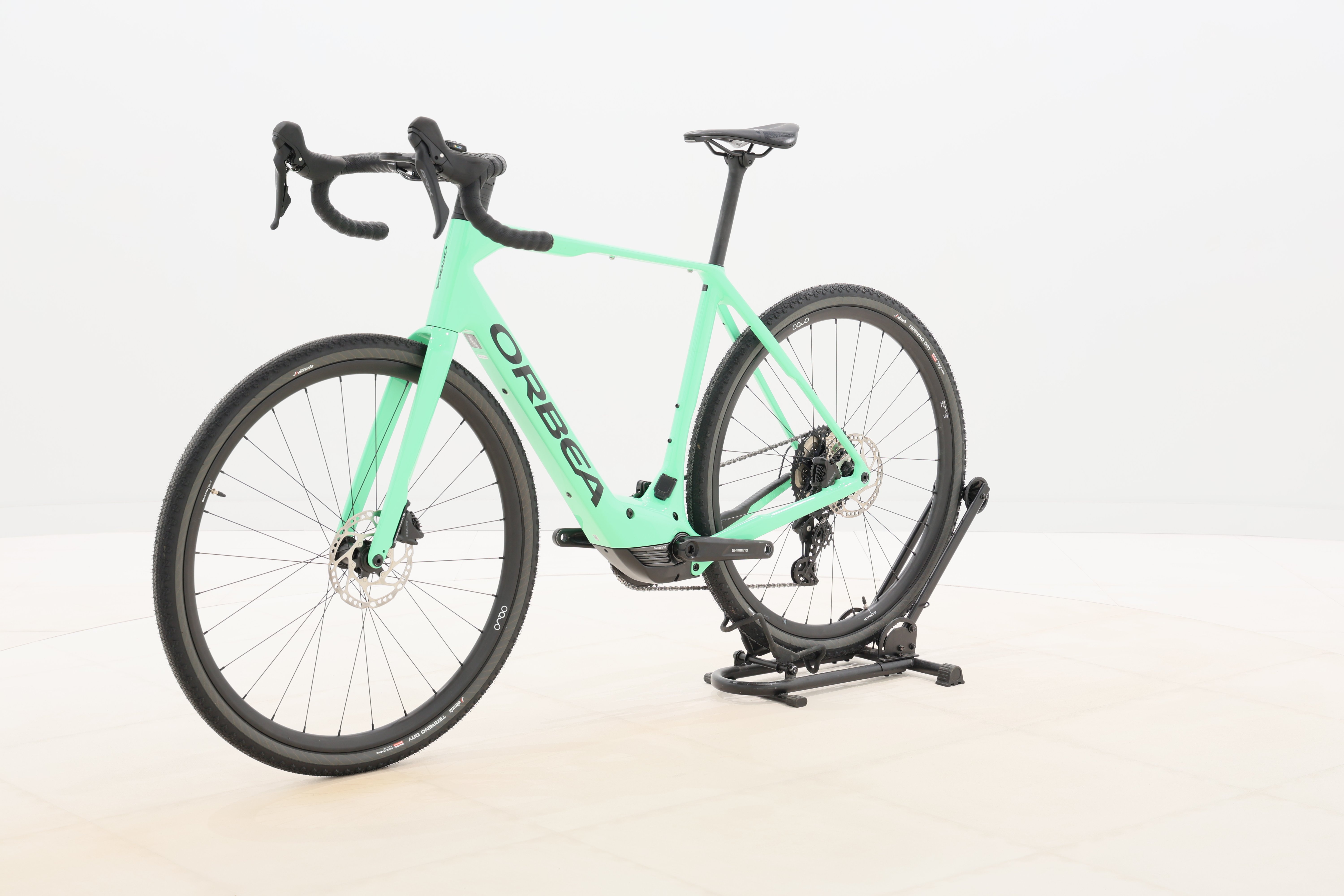 a6814cf5-6ba4-48b4-b582-4c304c3f7646