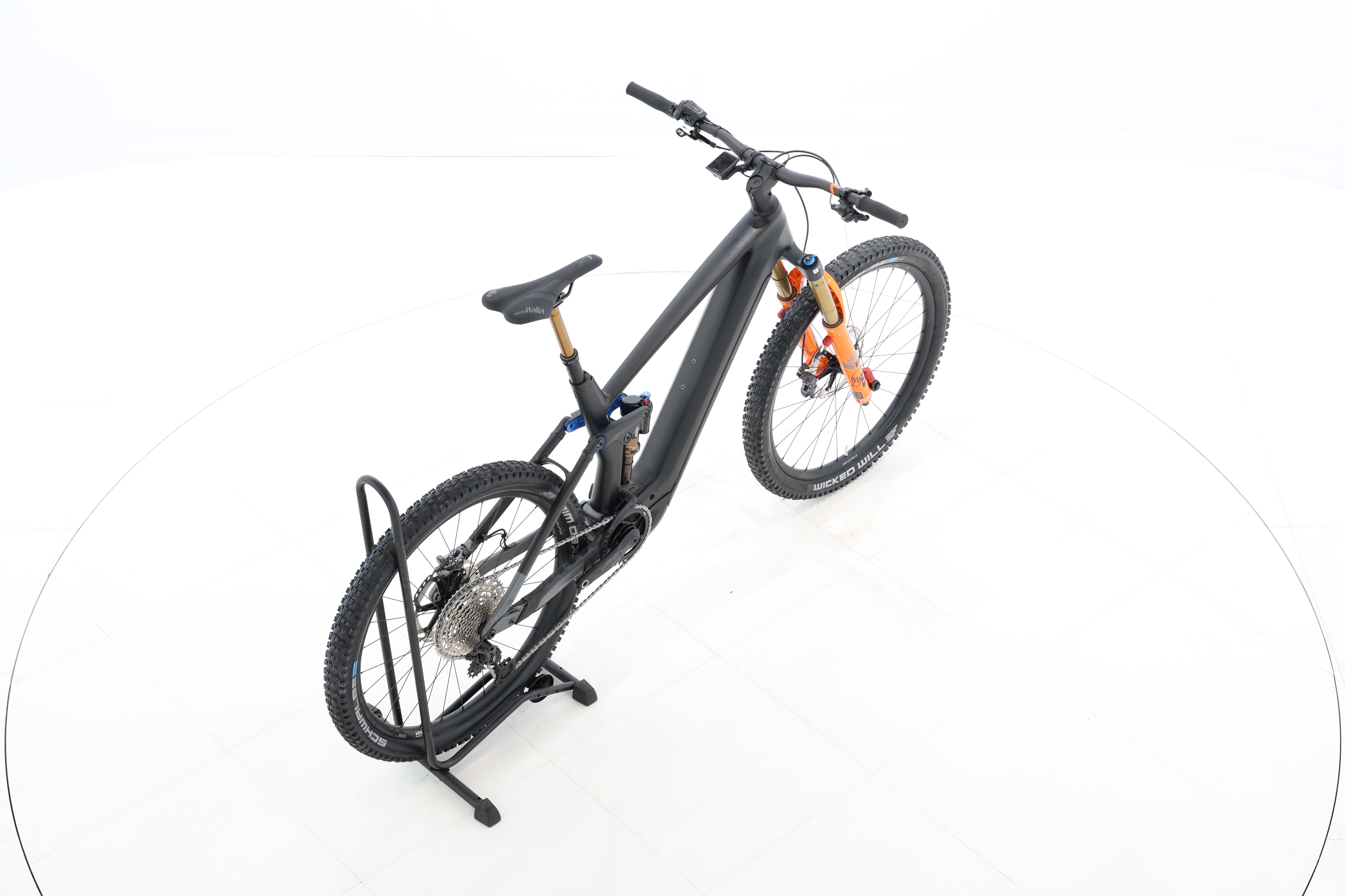 cfd04cc8-986e-430e-b1a7-7f8056e2e43f