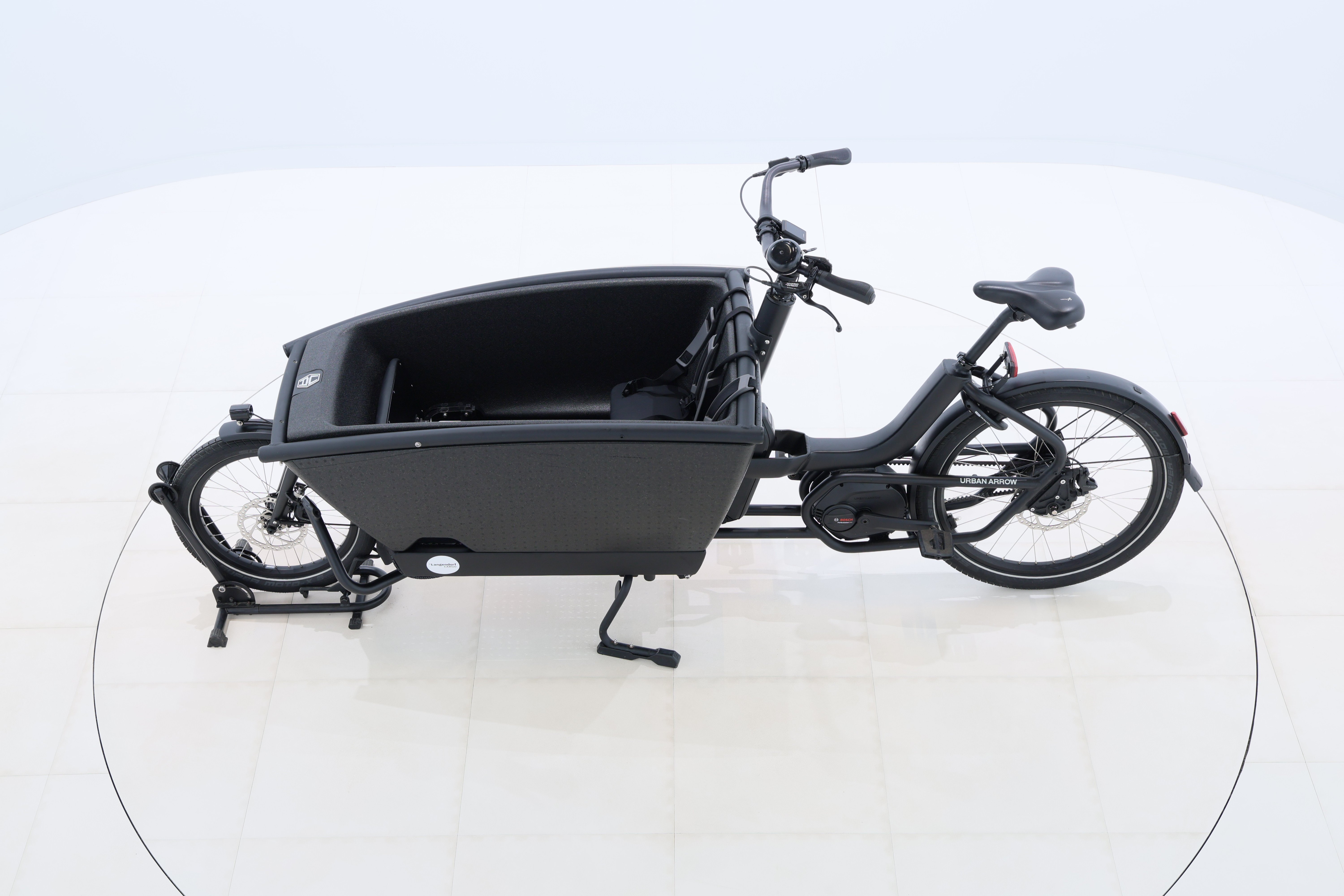 aaa0fd5d-1158-4d45-b5c9-5d9b410cff1b