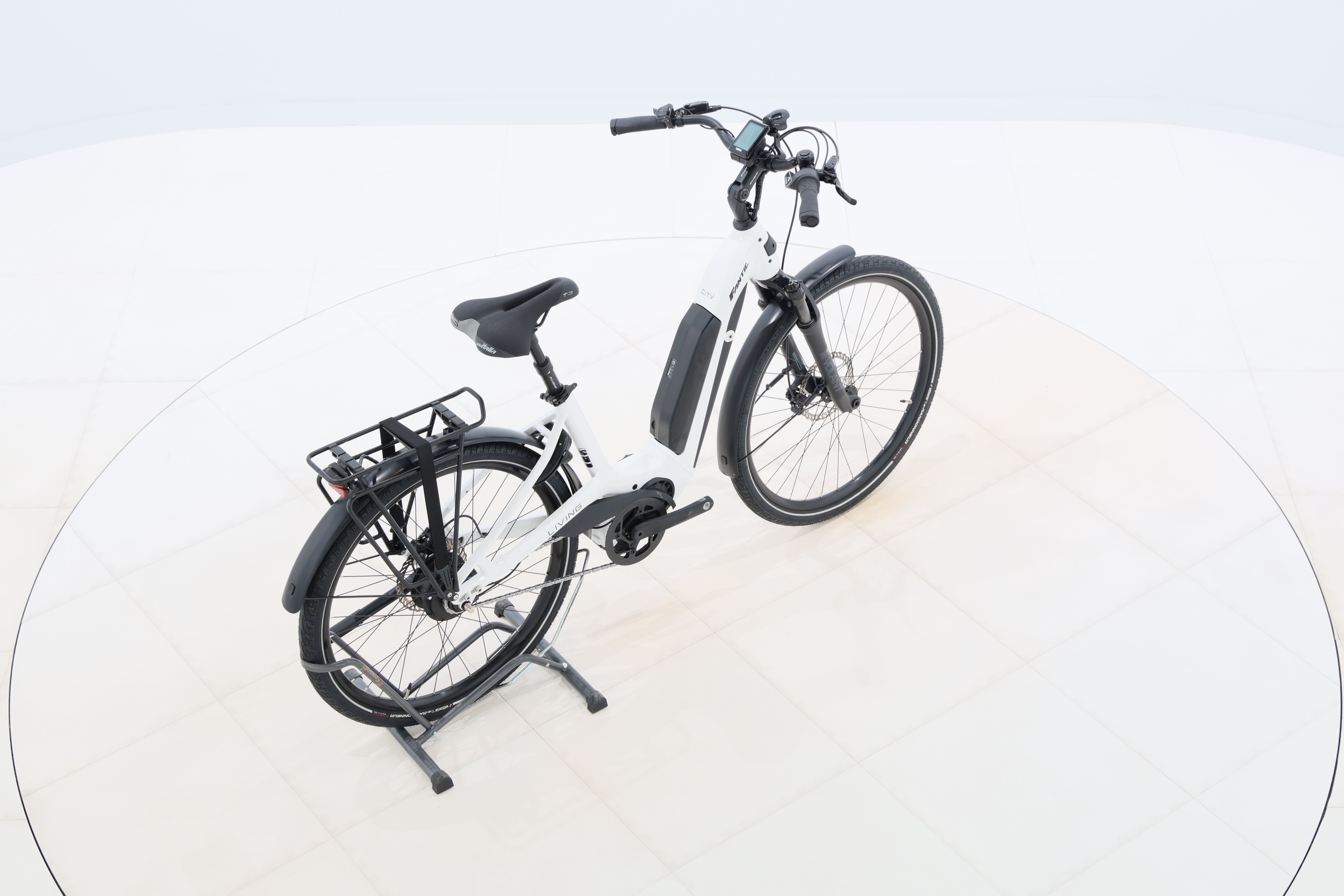 a698e9d2-1d68-4eed-8e8e-c861af3b2018