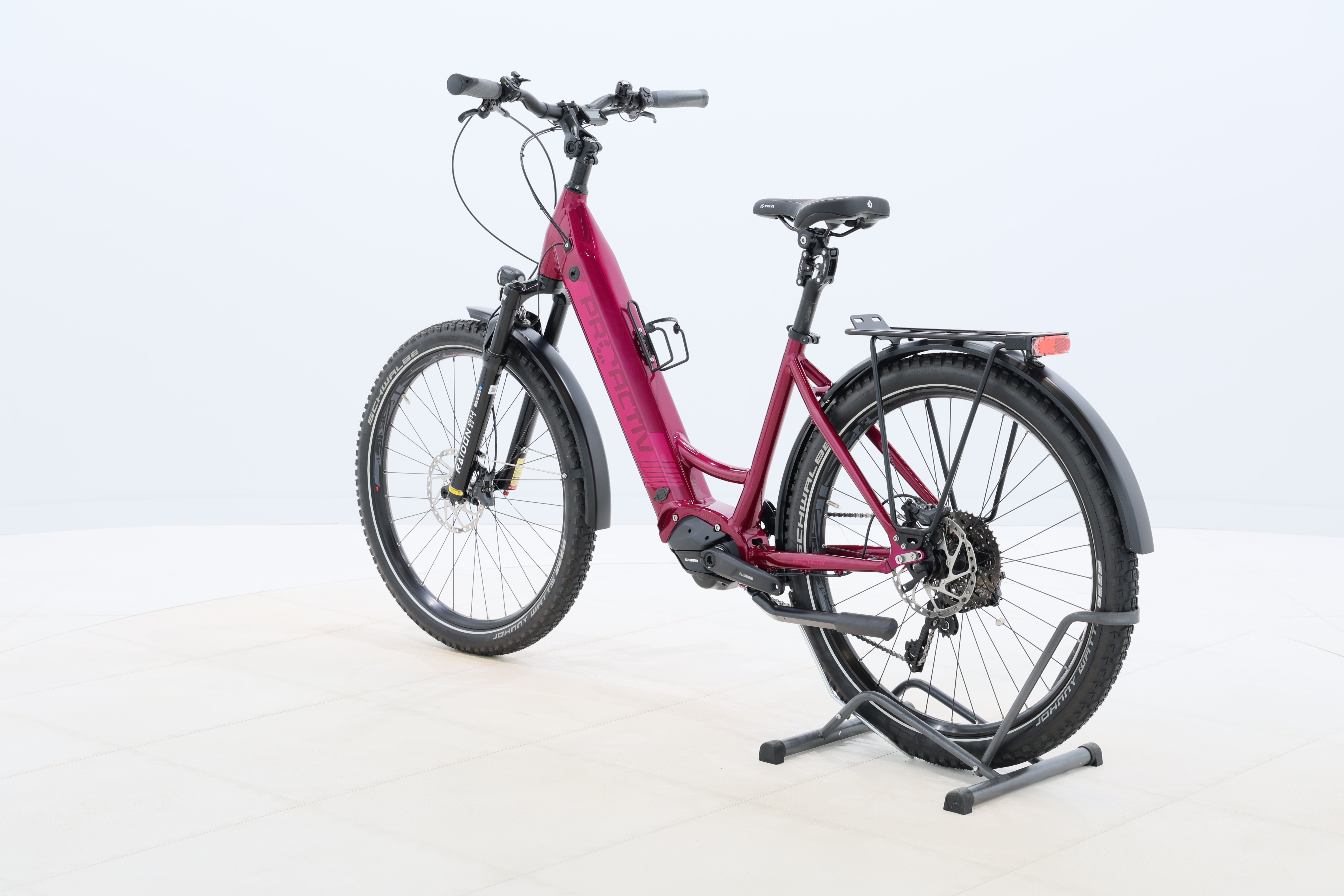 f5eb8299-9d36-41cd-a994-10dfc400f67b