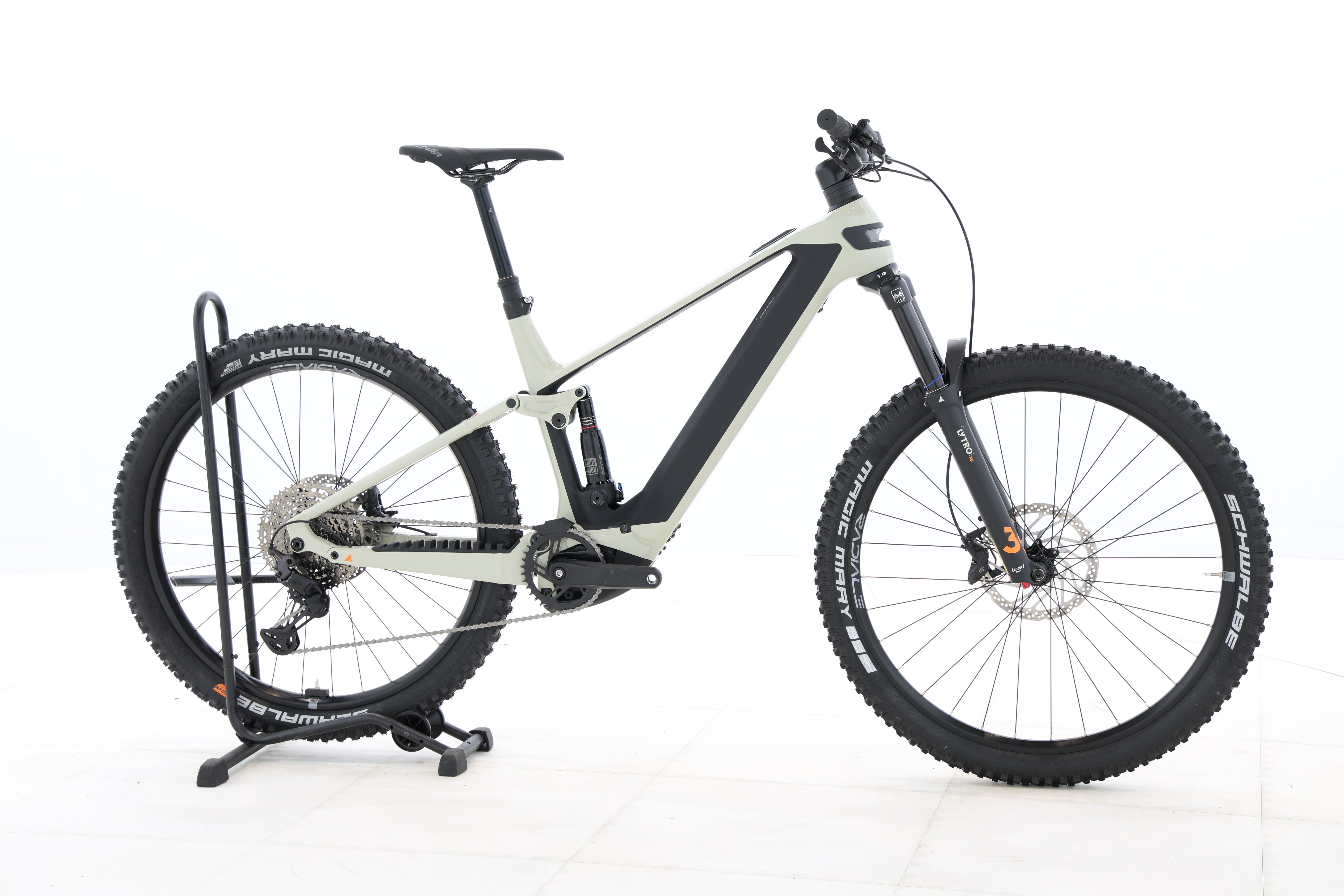 f794e81c-4daa-4d08-8fdd-1629c8274cd6