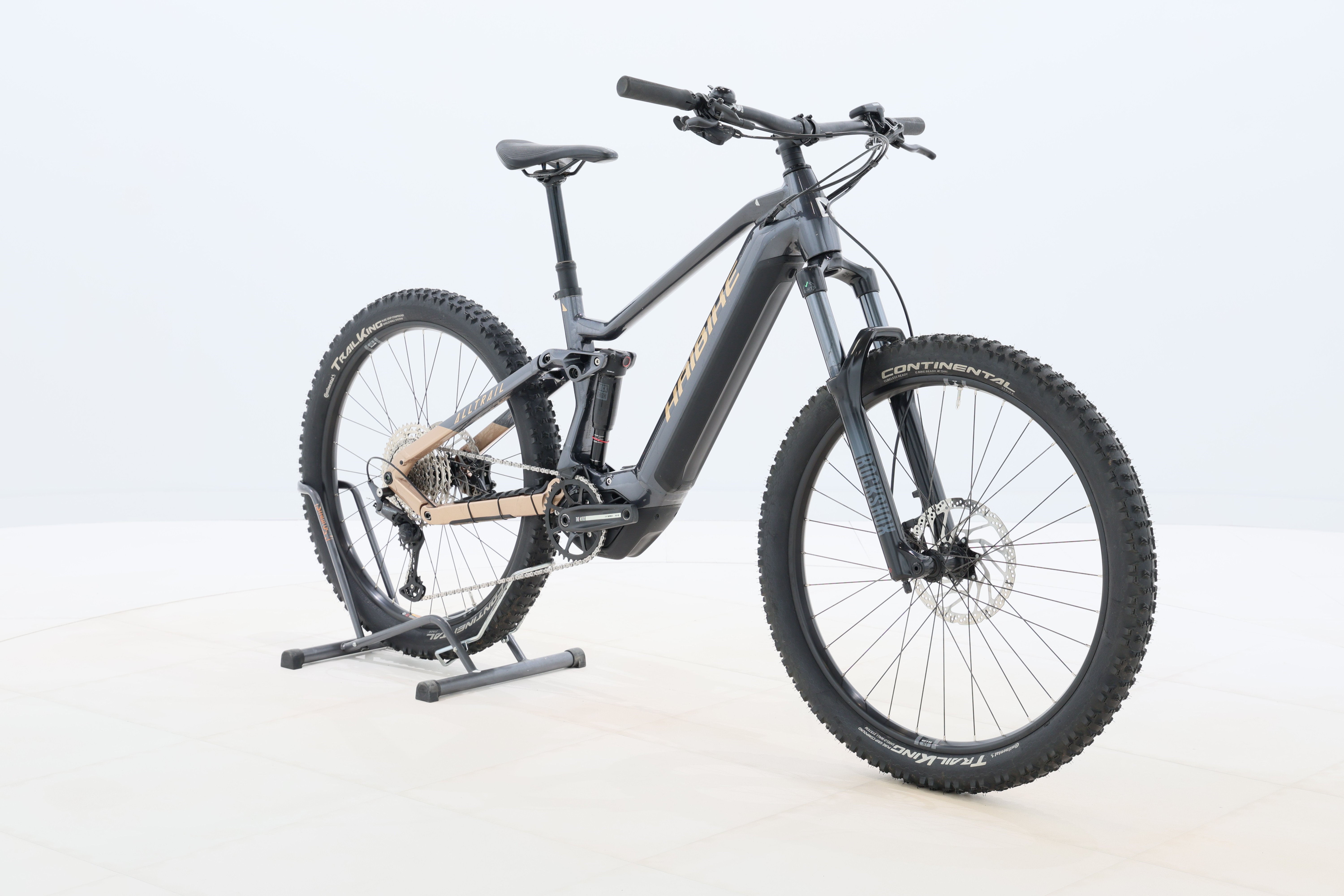 ea625a16-ade4-48d8-92b0-58891261a301