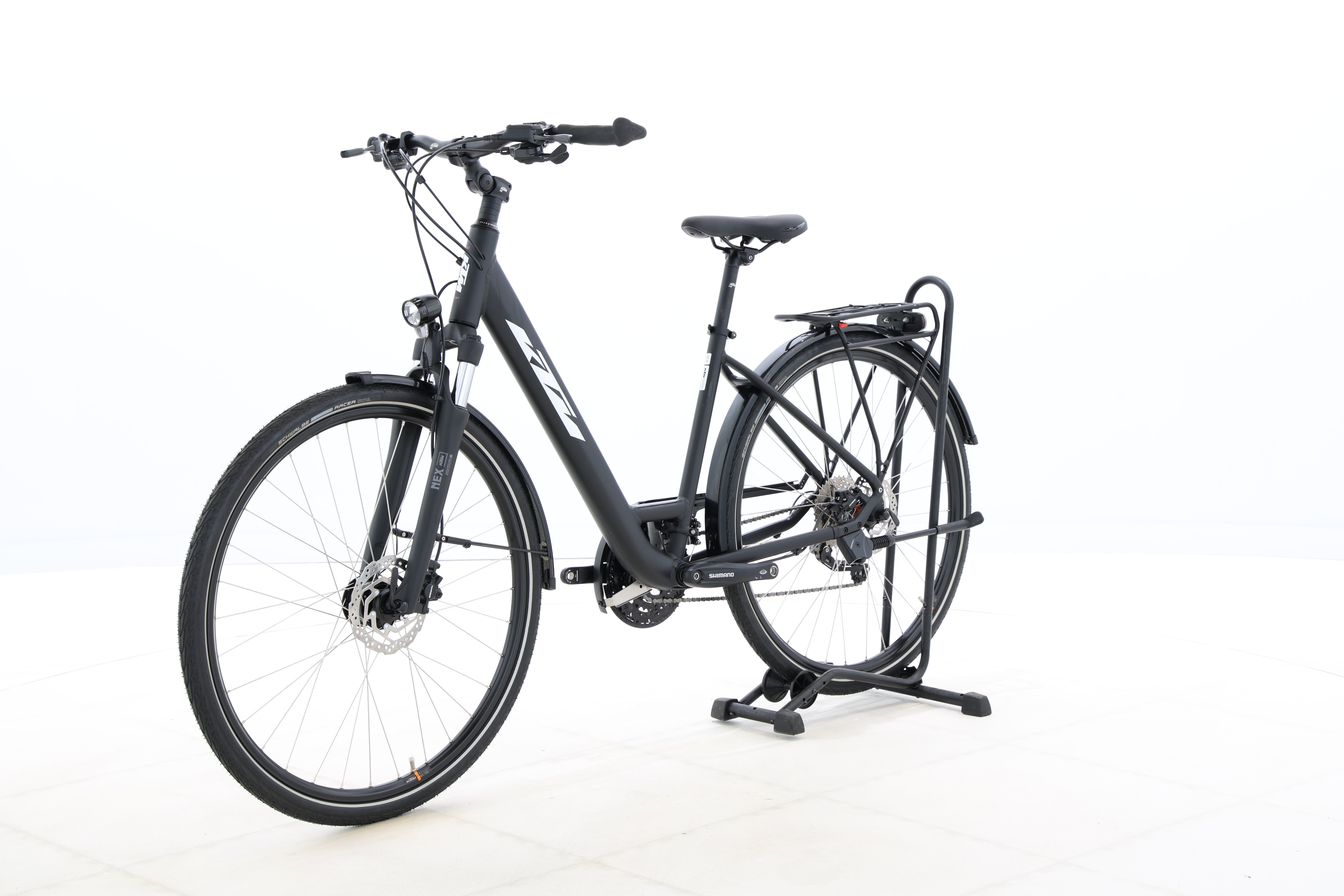 c4fa6f3a-e627-481e-af3f-810f71e56ca2