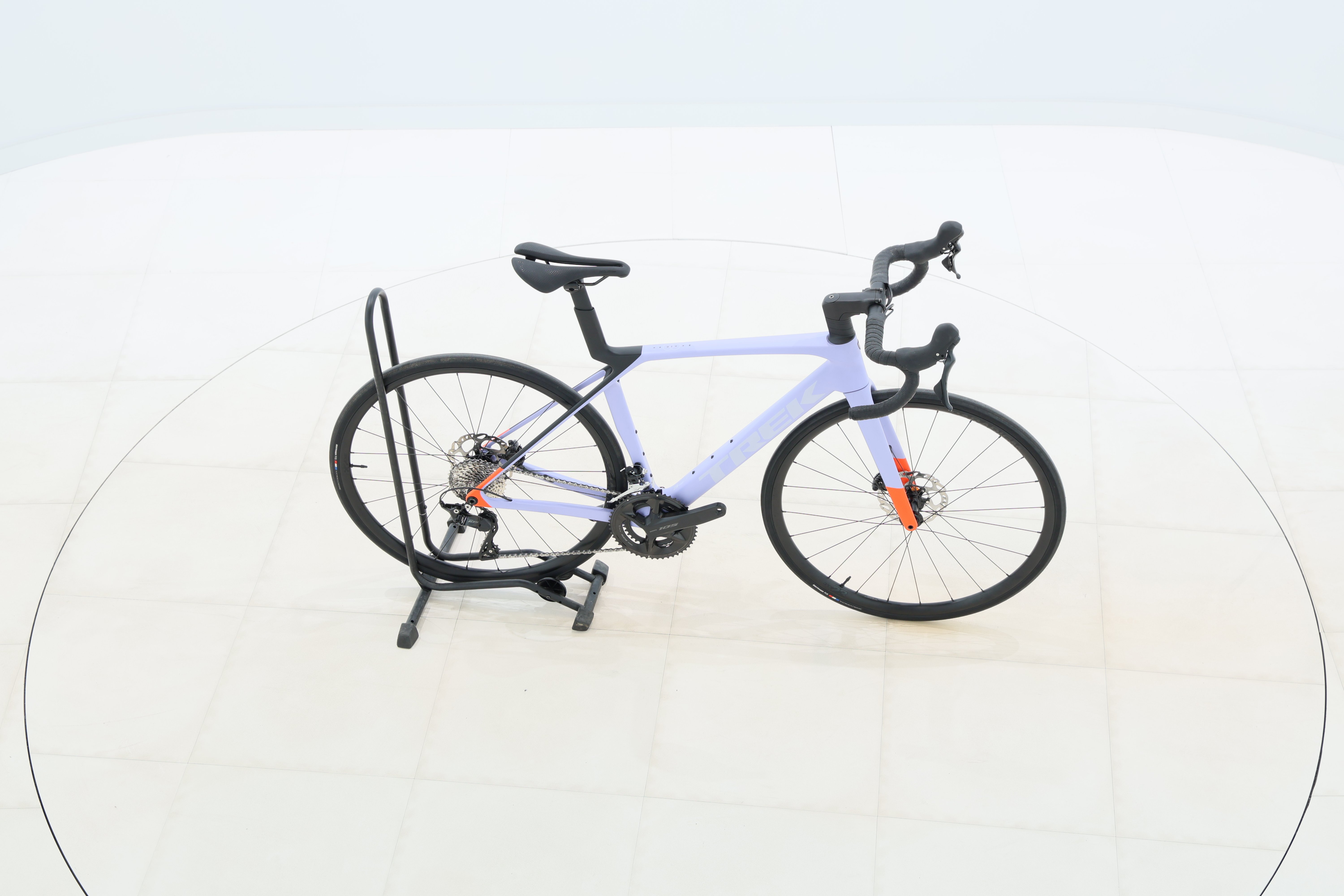 6fc694fa-b1d7-4651-af10-12c84860317a