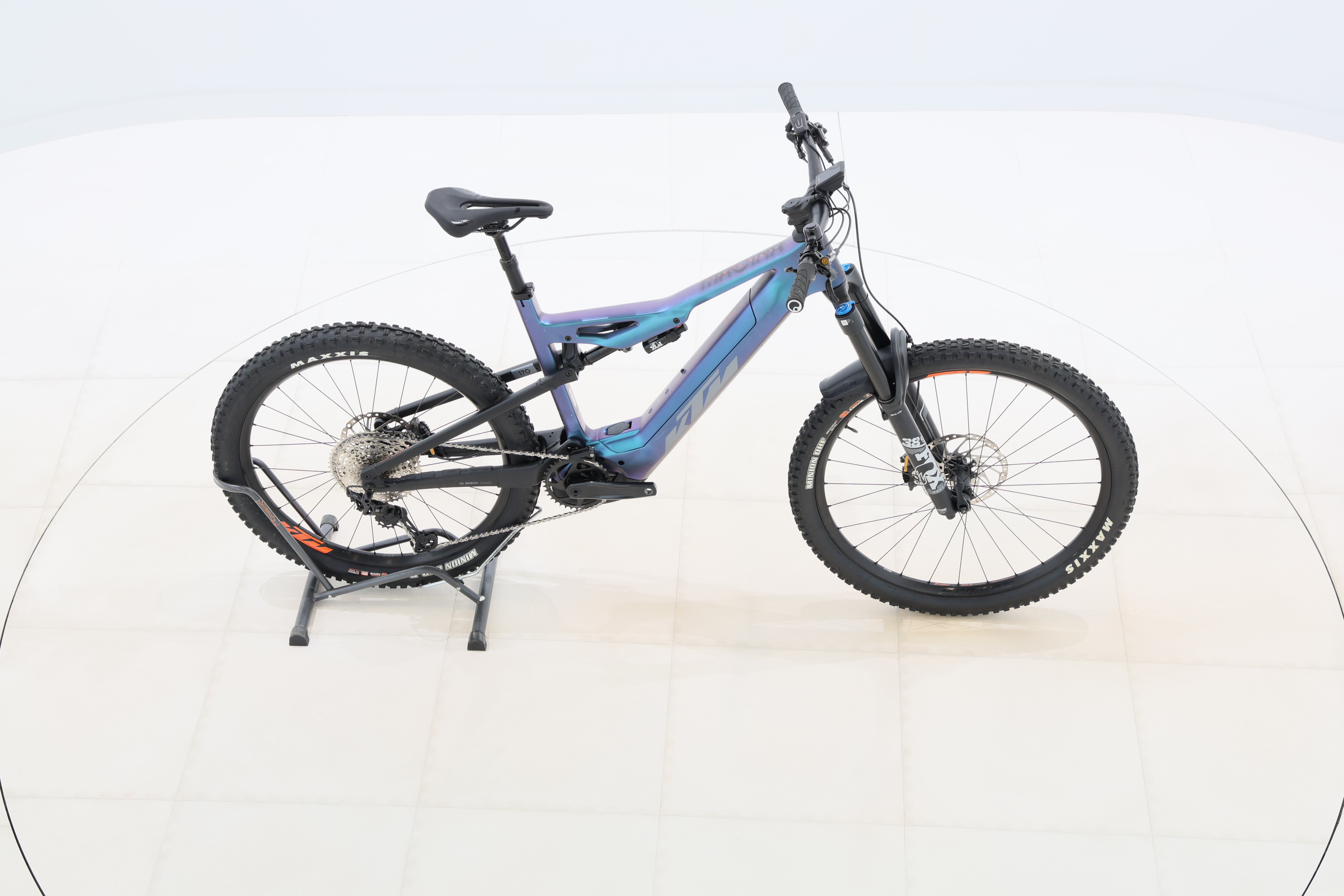 ef2299e1-2a6a-4ee8-85a3-2e06e6f78c4f