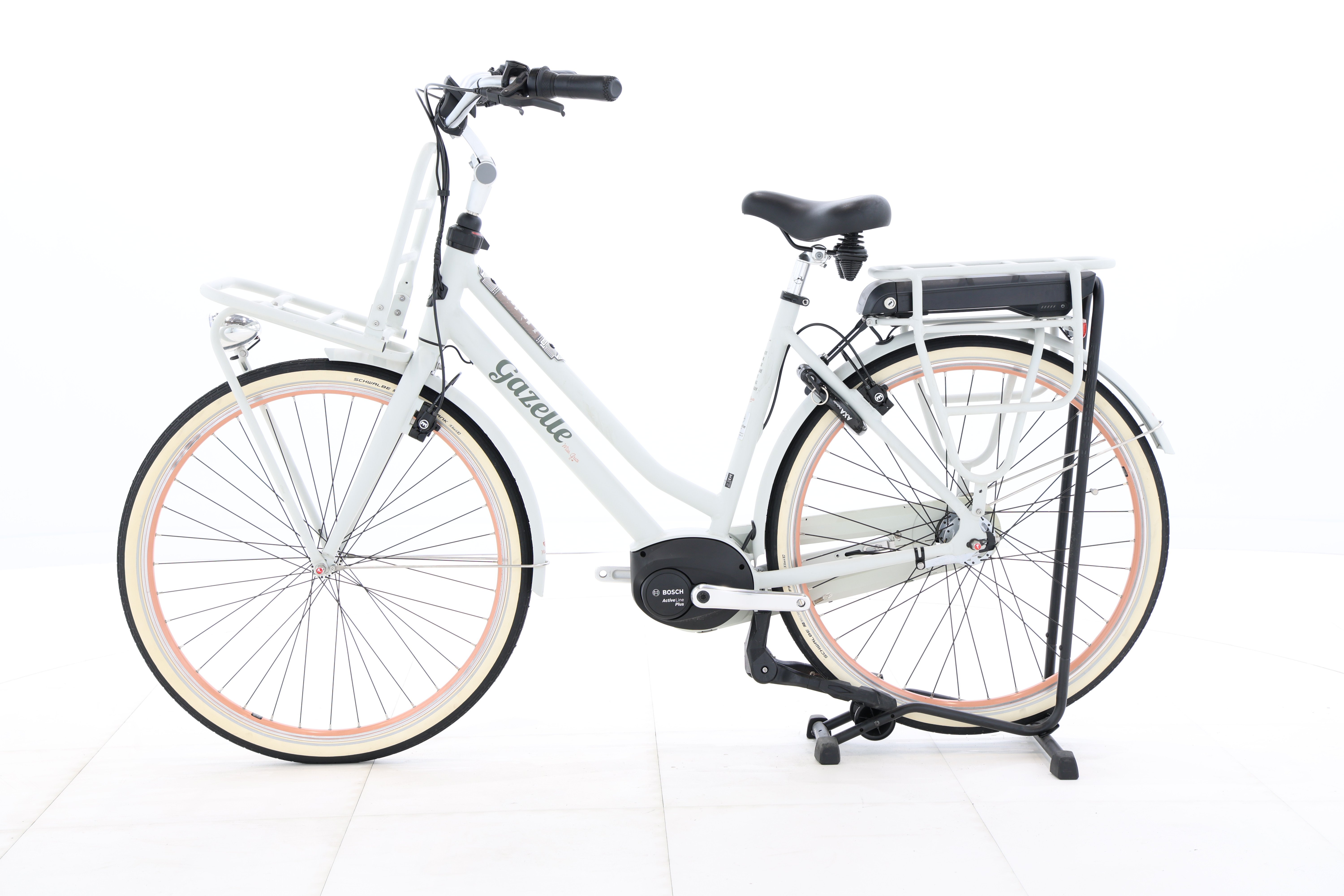 aef33dfc-7970-415d-a1e4-7c1abf181928