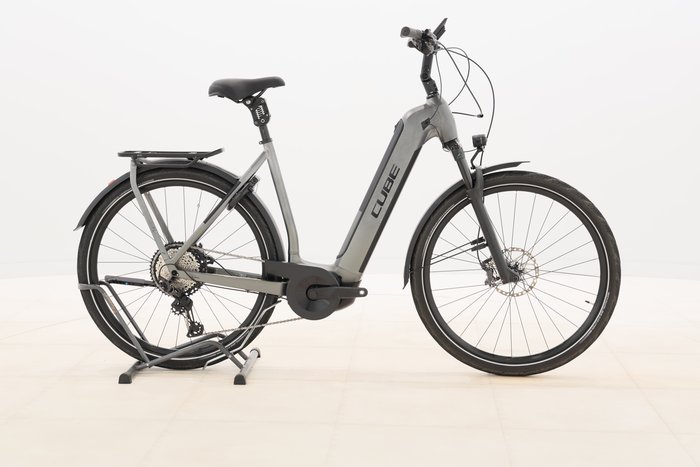 Cube KATHMANDU HYBRID SLT 750 2024