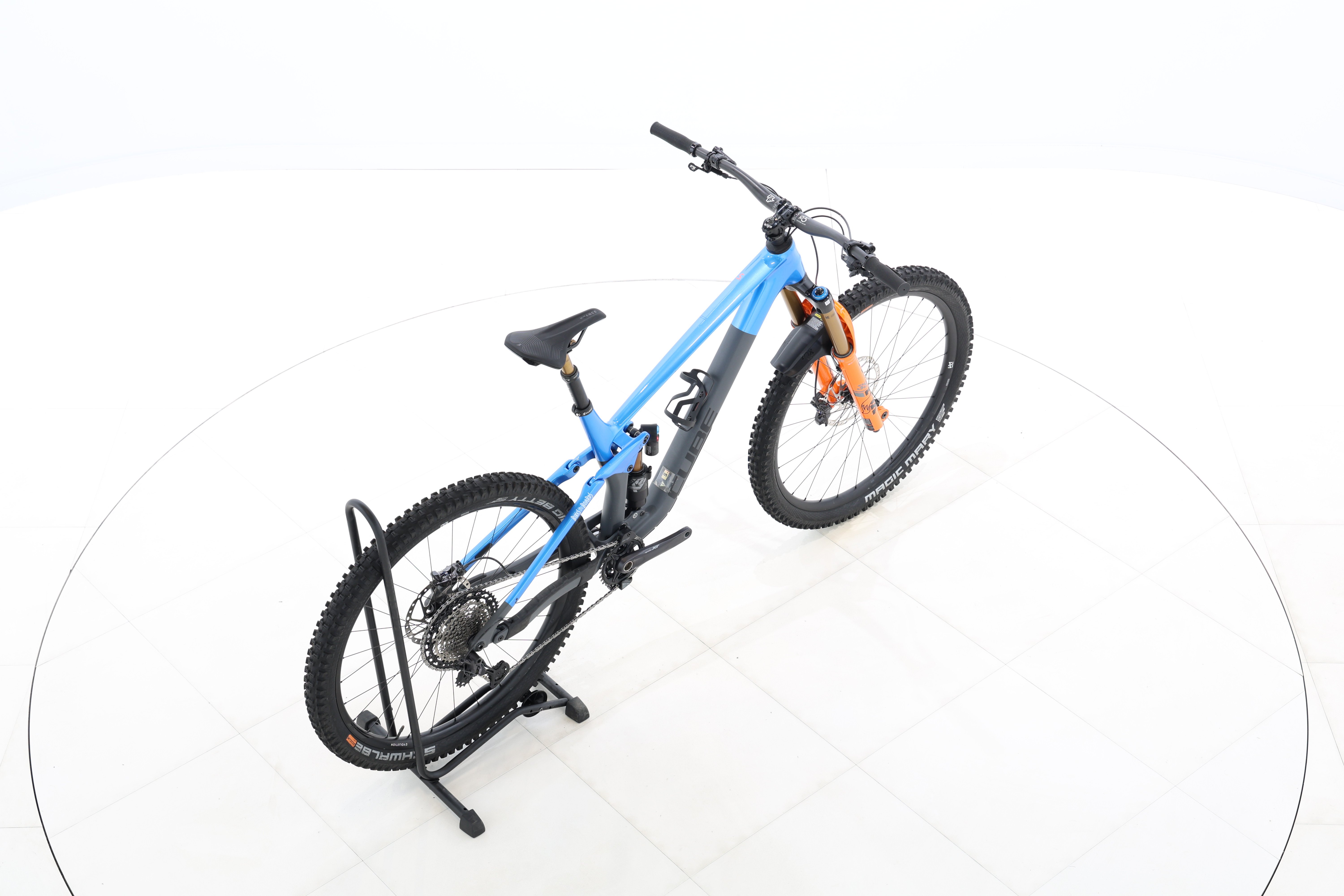 c0e17aab-d4ff-4056-8081-c7727fadc52a