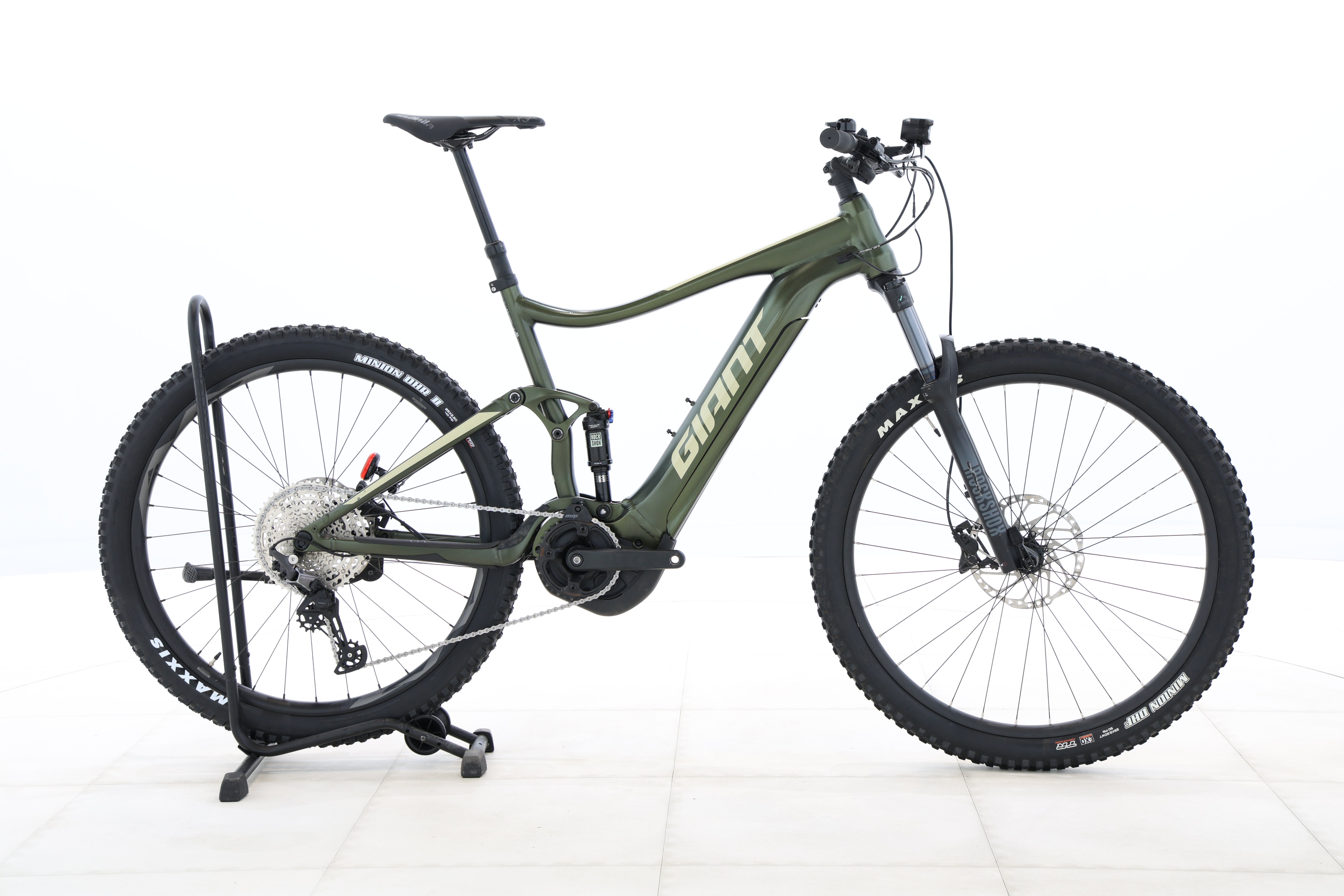 240ba25a-765e-45c1-b82d-fb7da2c95f6d