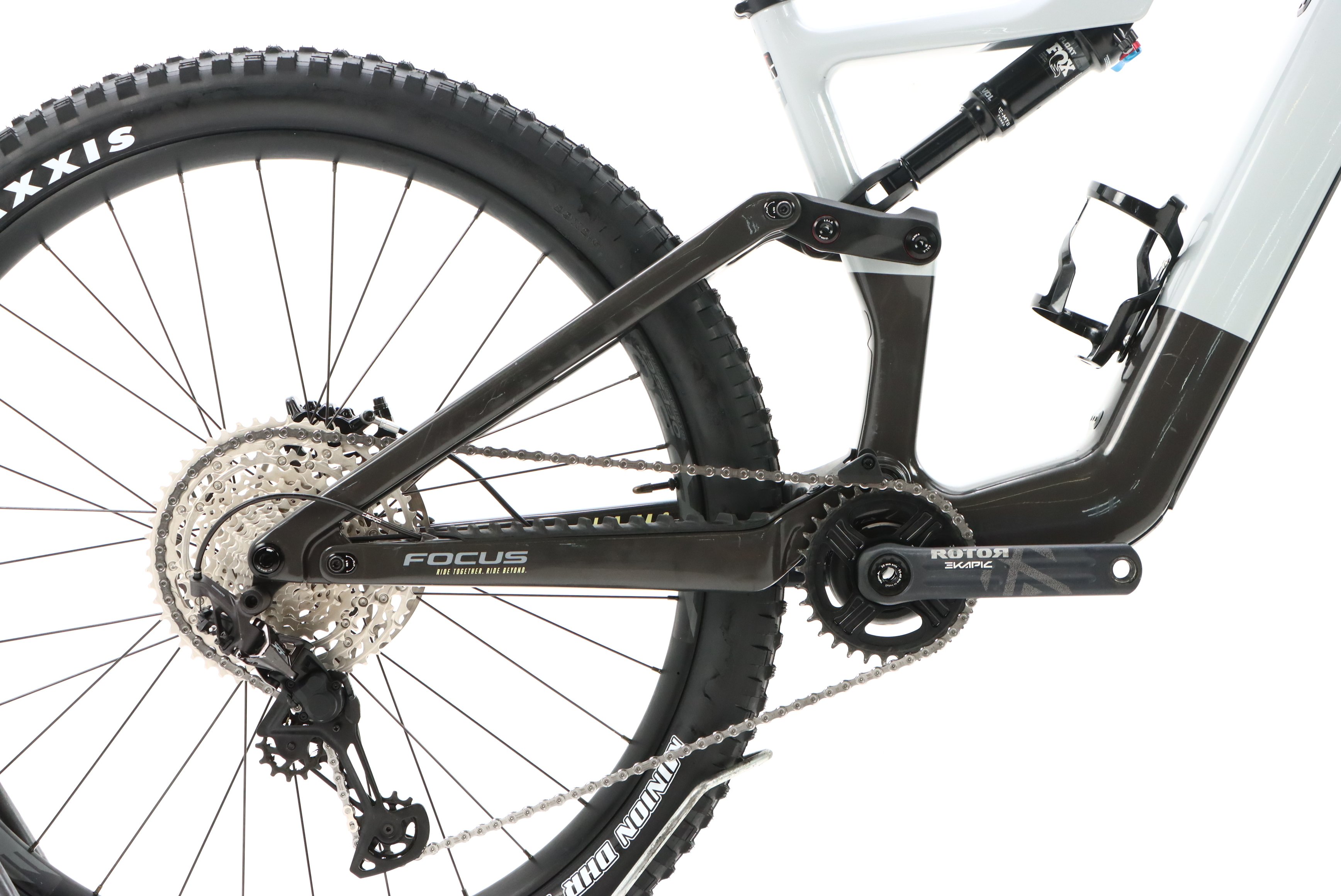 7f83b040-6409-4272-b34a-cd256e393857