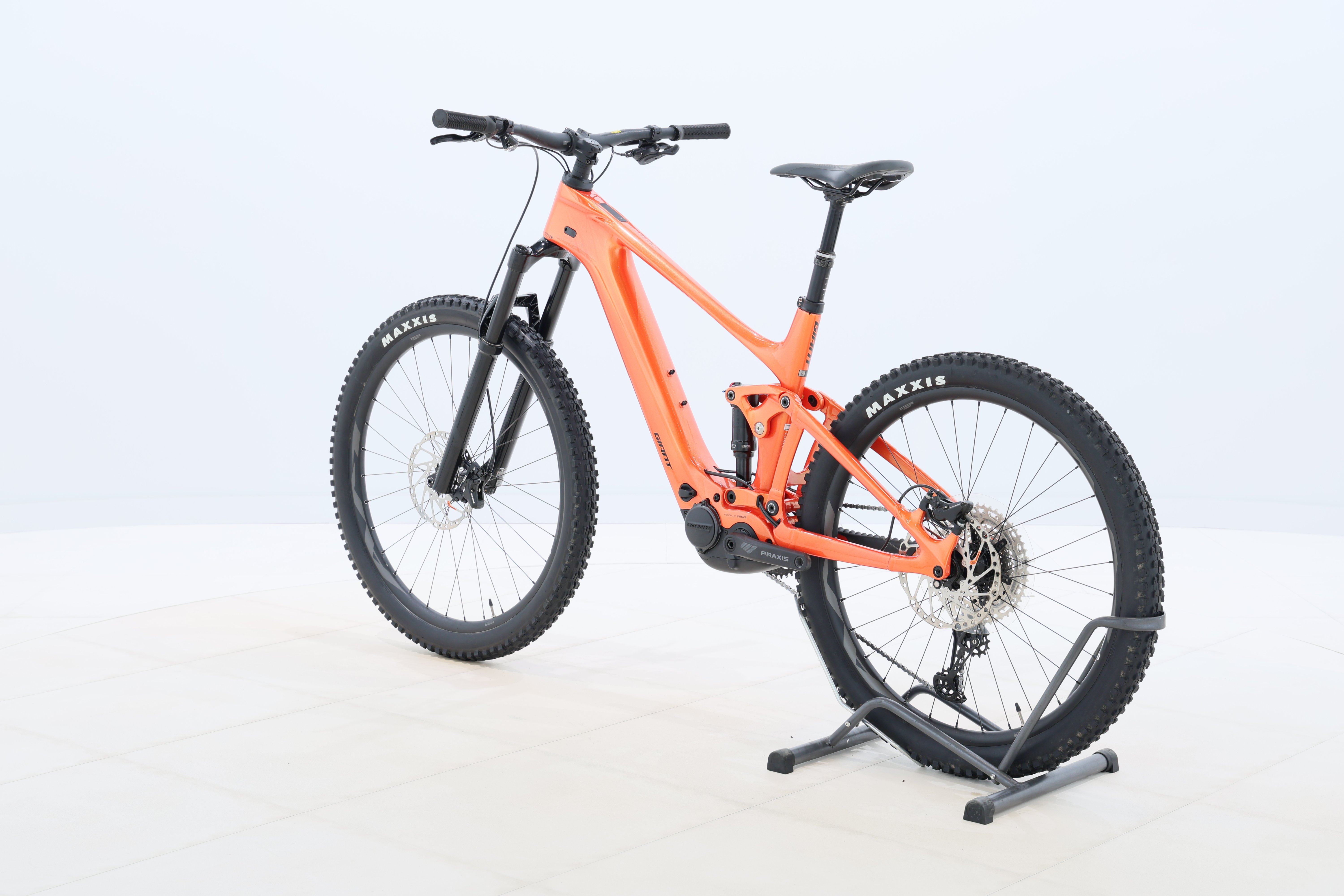 4b0b7e45-f6e1-4d3f-b94a-fb2431581dde