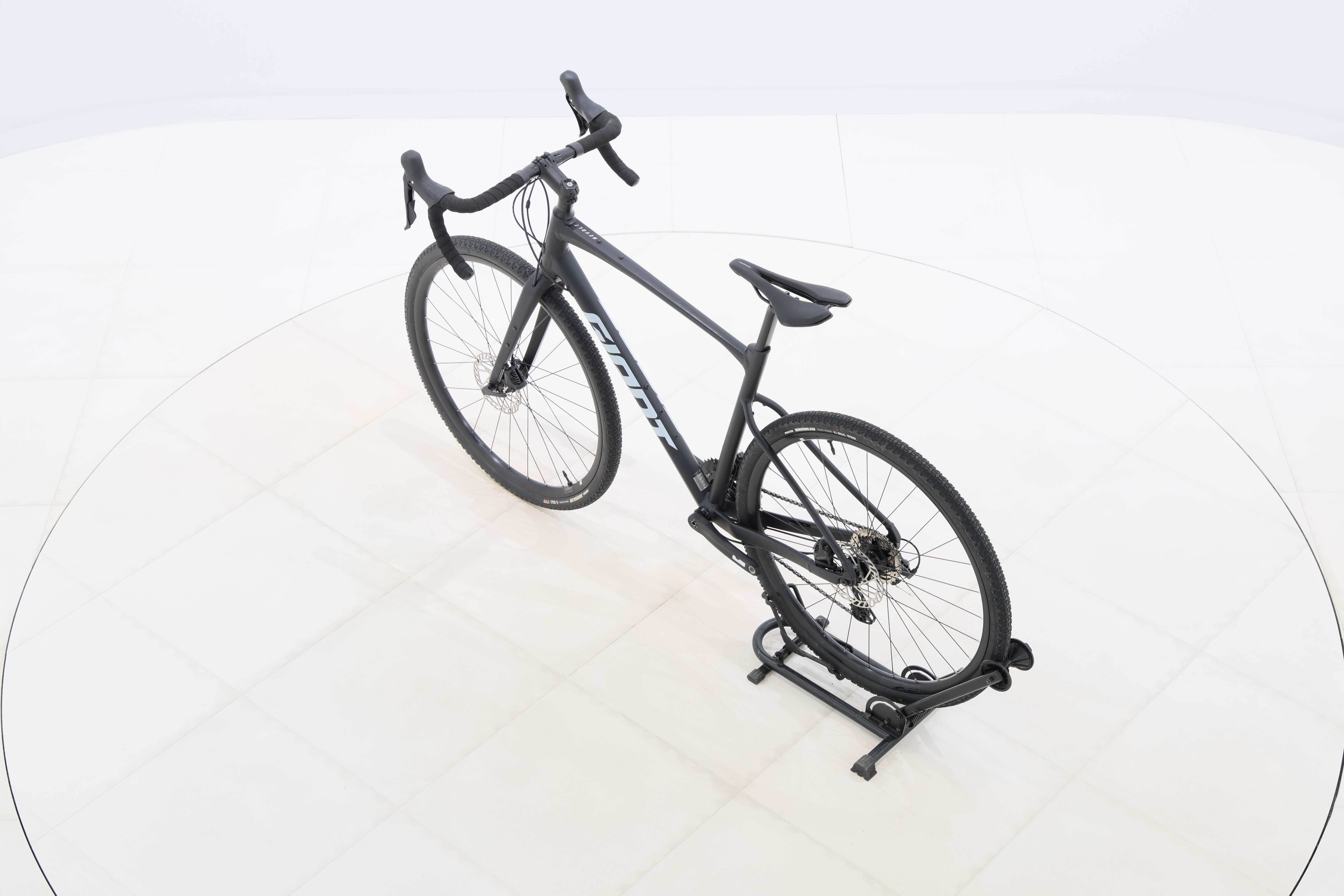 5886aaa9-5a79-4c17-8e2f-fce85de31d1a