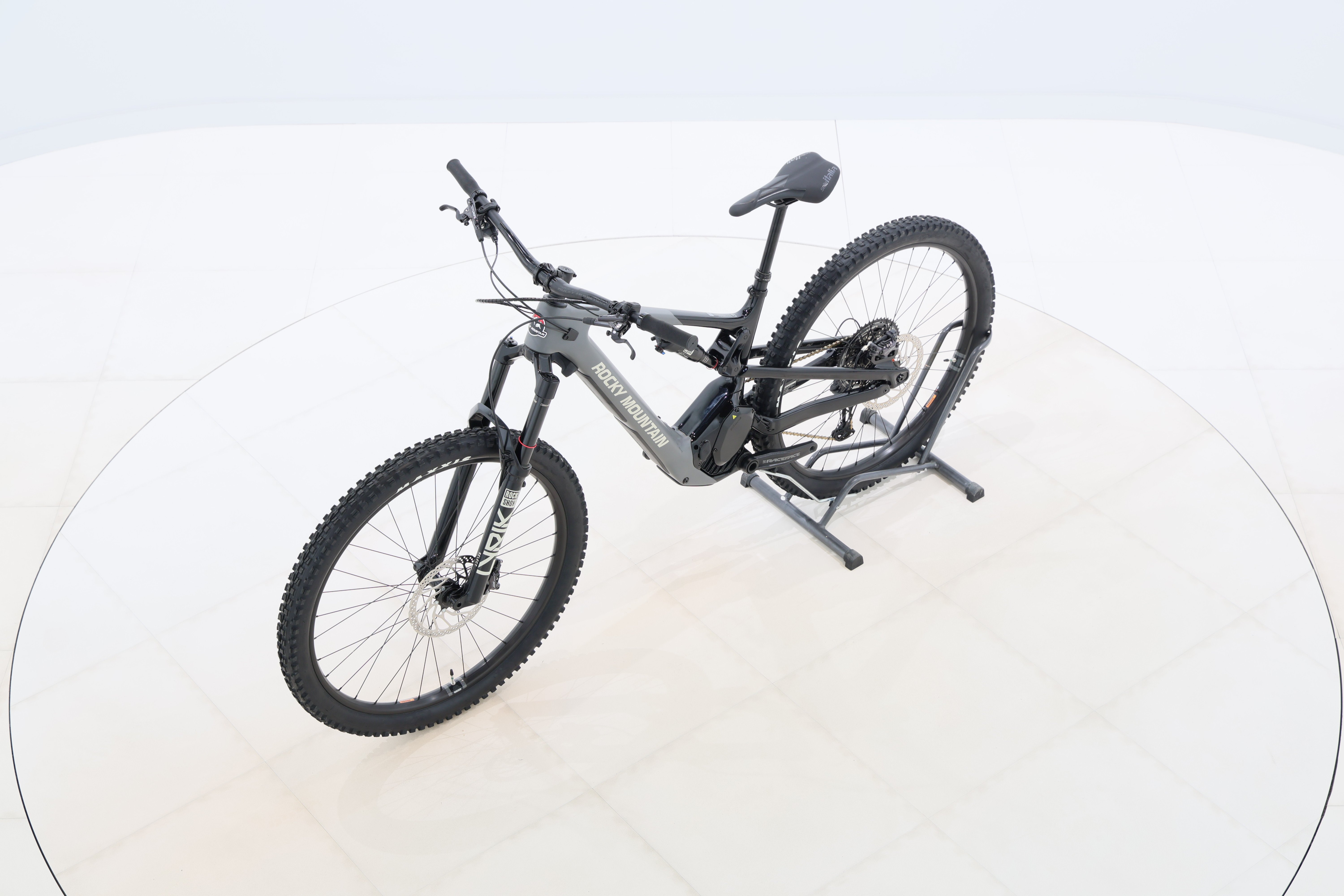 207667f9-edbd-4c2e-bc54-32c9f7ae893b