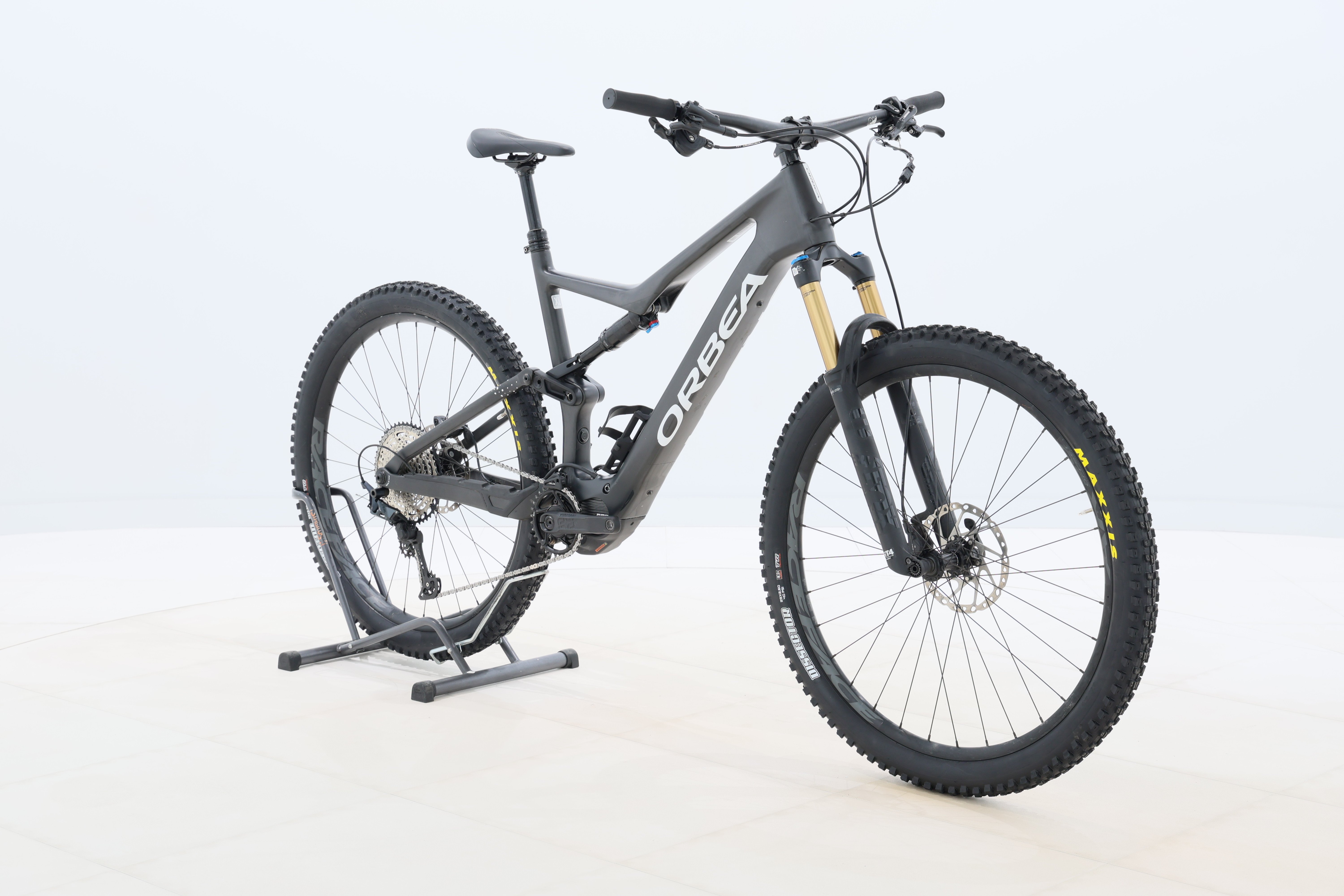 eab762ba-ebe0-484a-8c47-f775c89391b0