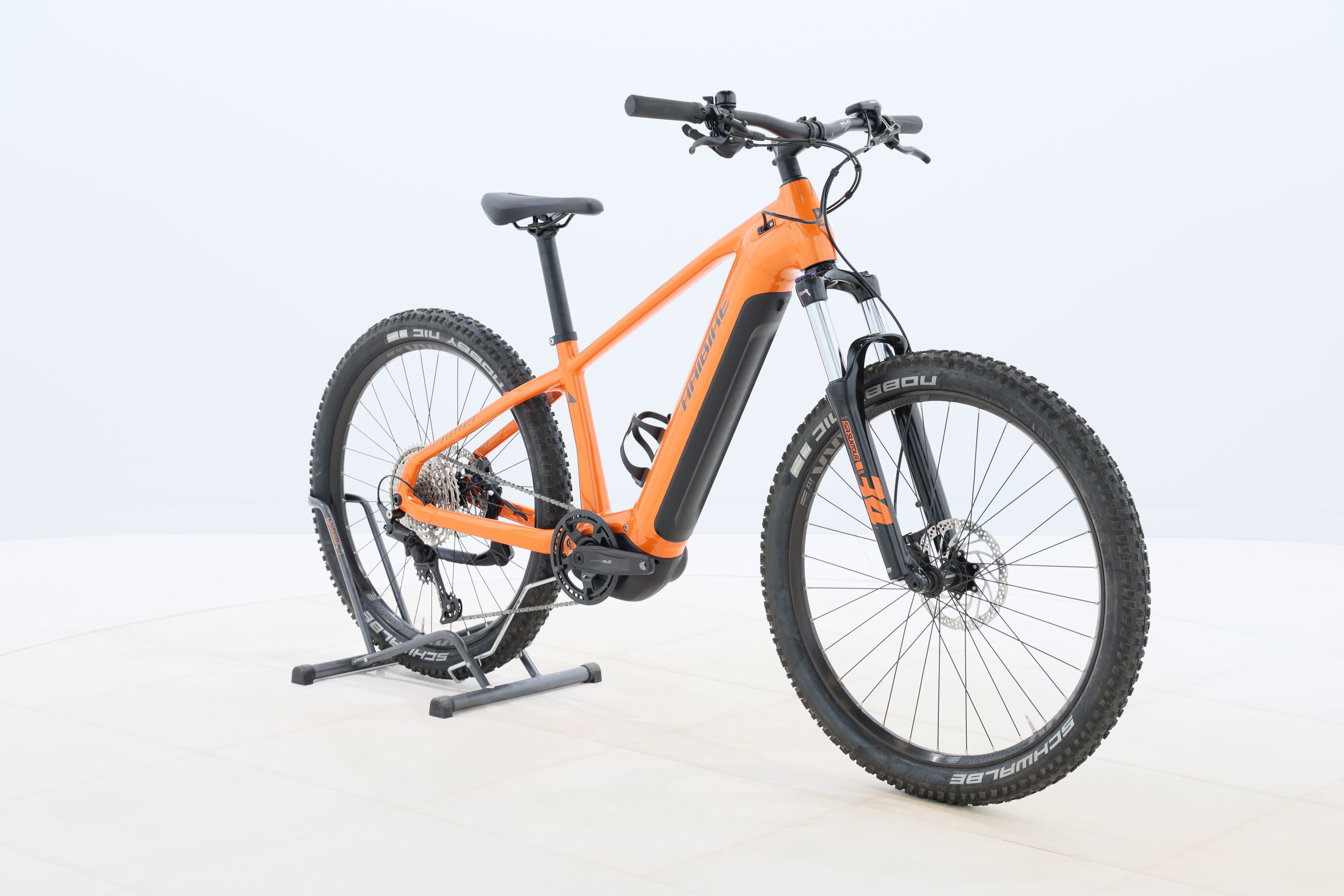 8da41202-bb32-45ec-a1e1-42d1d1dd8384