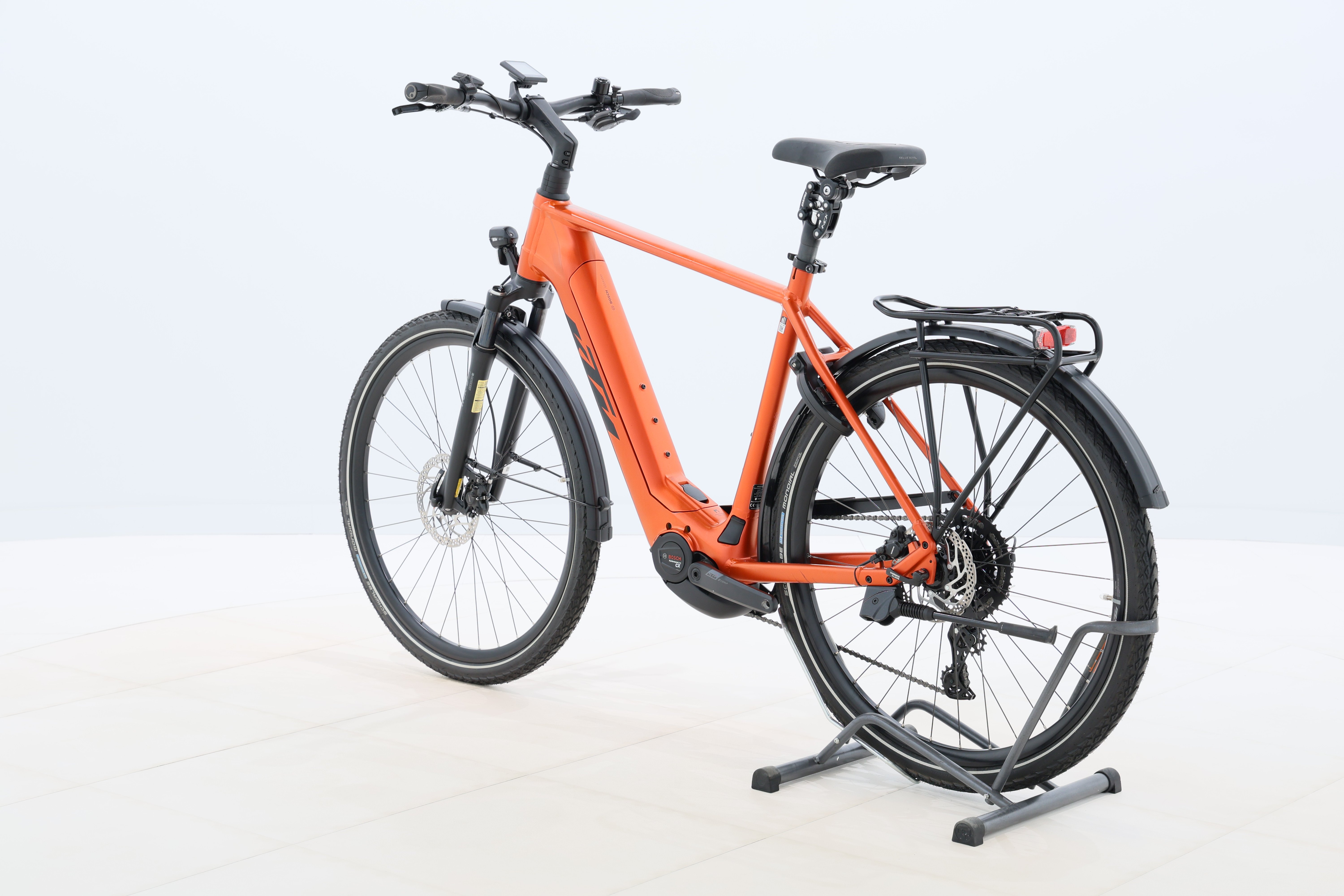 b5afbc2a-6276-4208-b761-f12fa90a8216