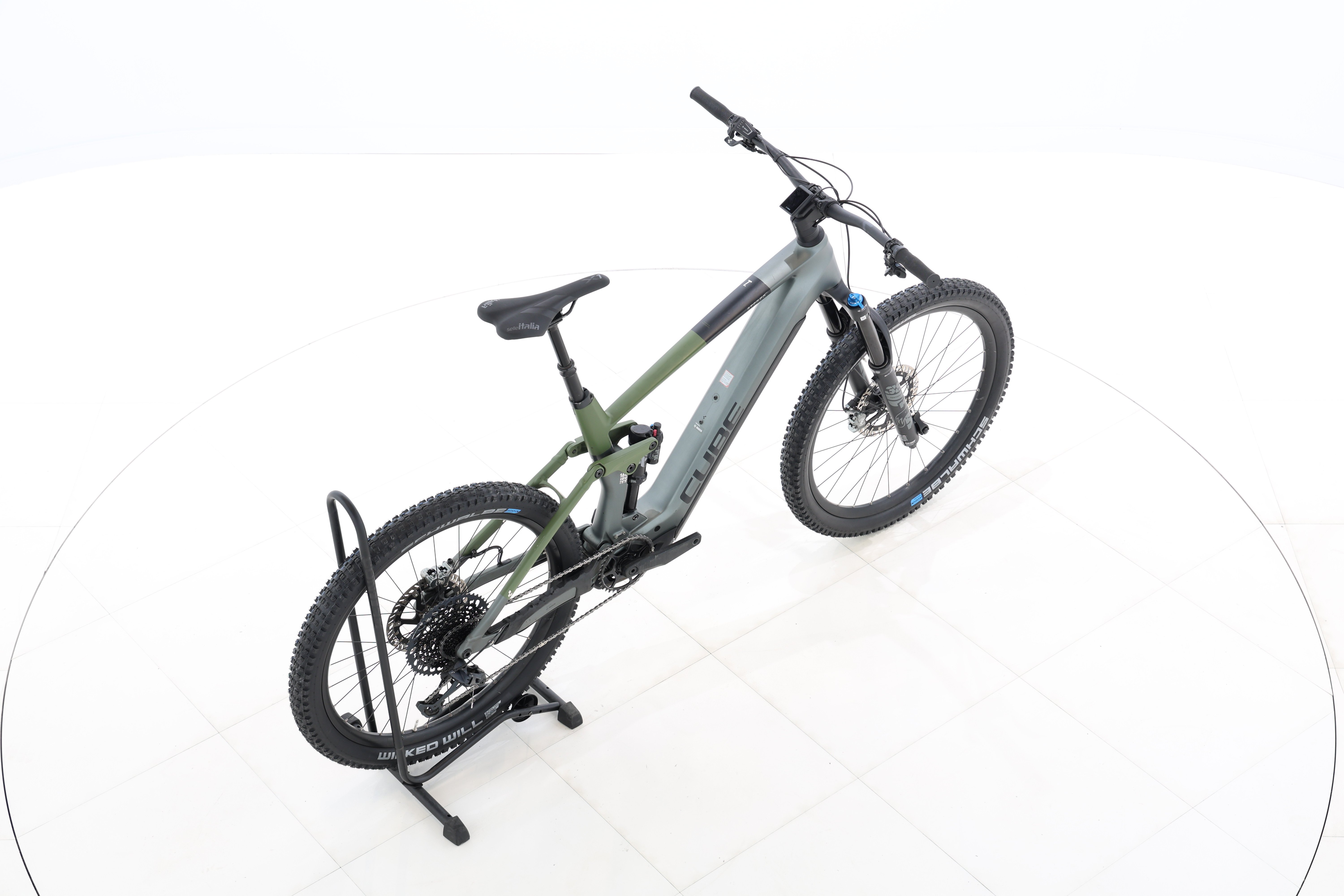 97da8d8c-d463-40cb-9bdf-82c62936b41b