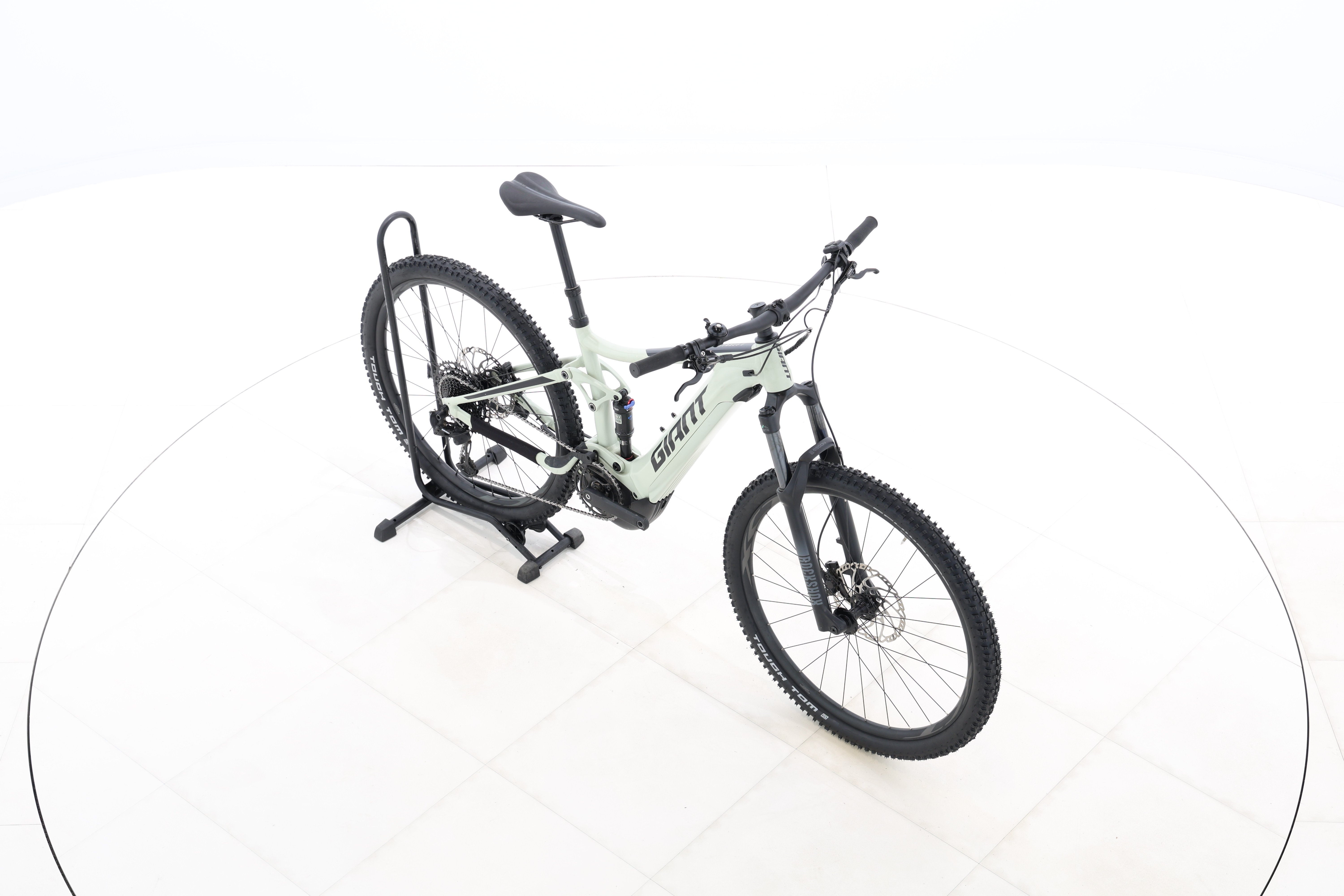 dfe53e5d-d27a-4af6-959c-8cf7dabbb8d8