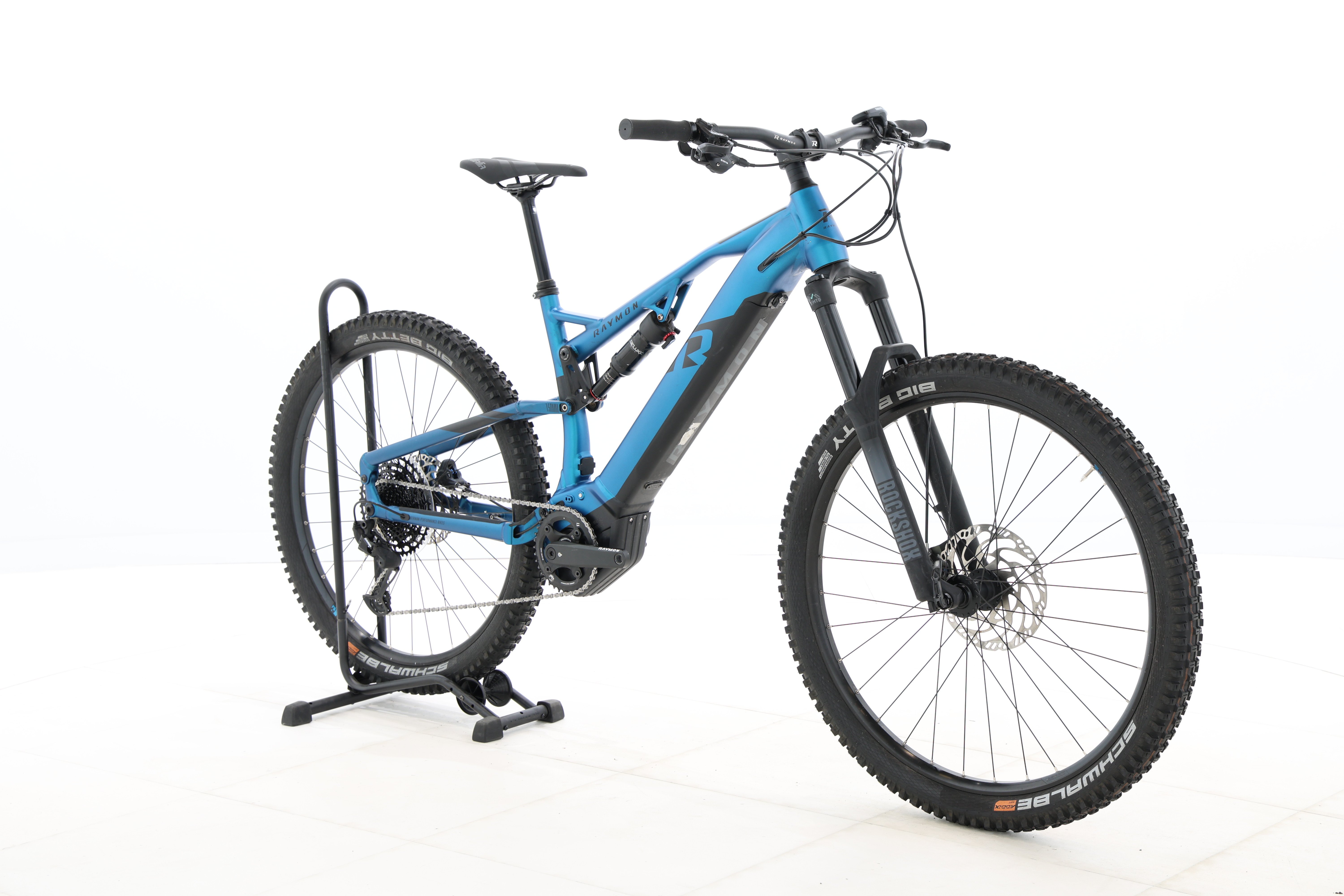 2d556e34-3286-4d17-8f73-ef719cca7008