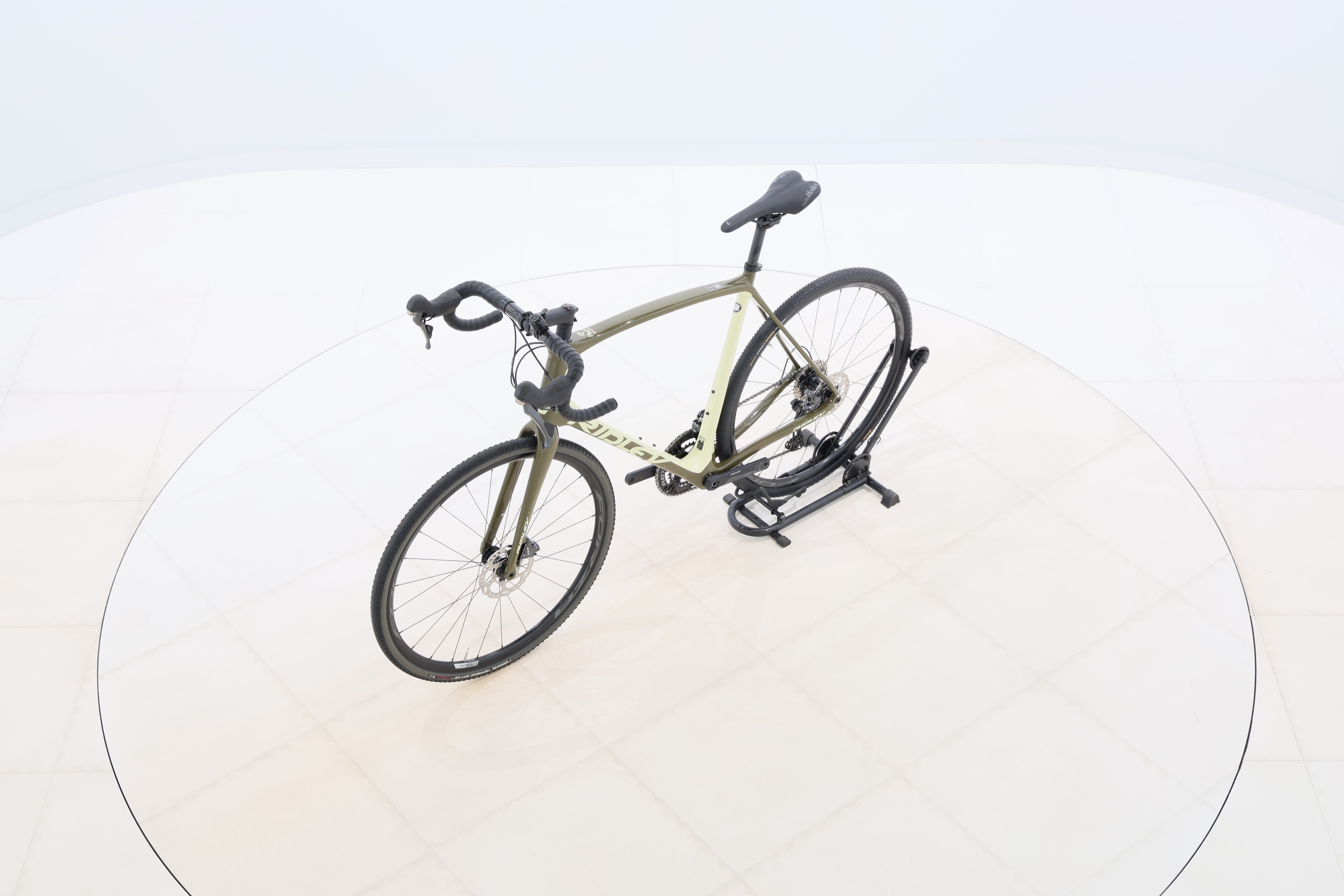 ef1dfa98-44ca-4c84-be19-4a63477d563f