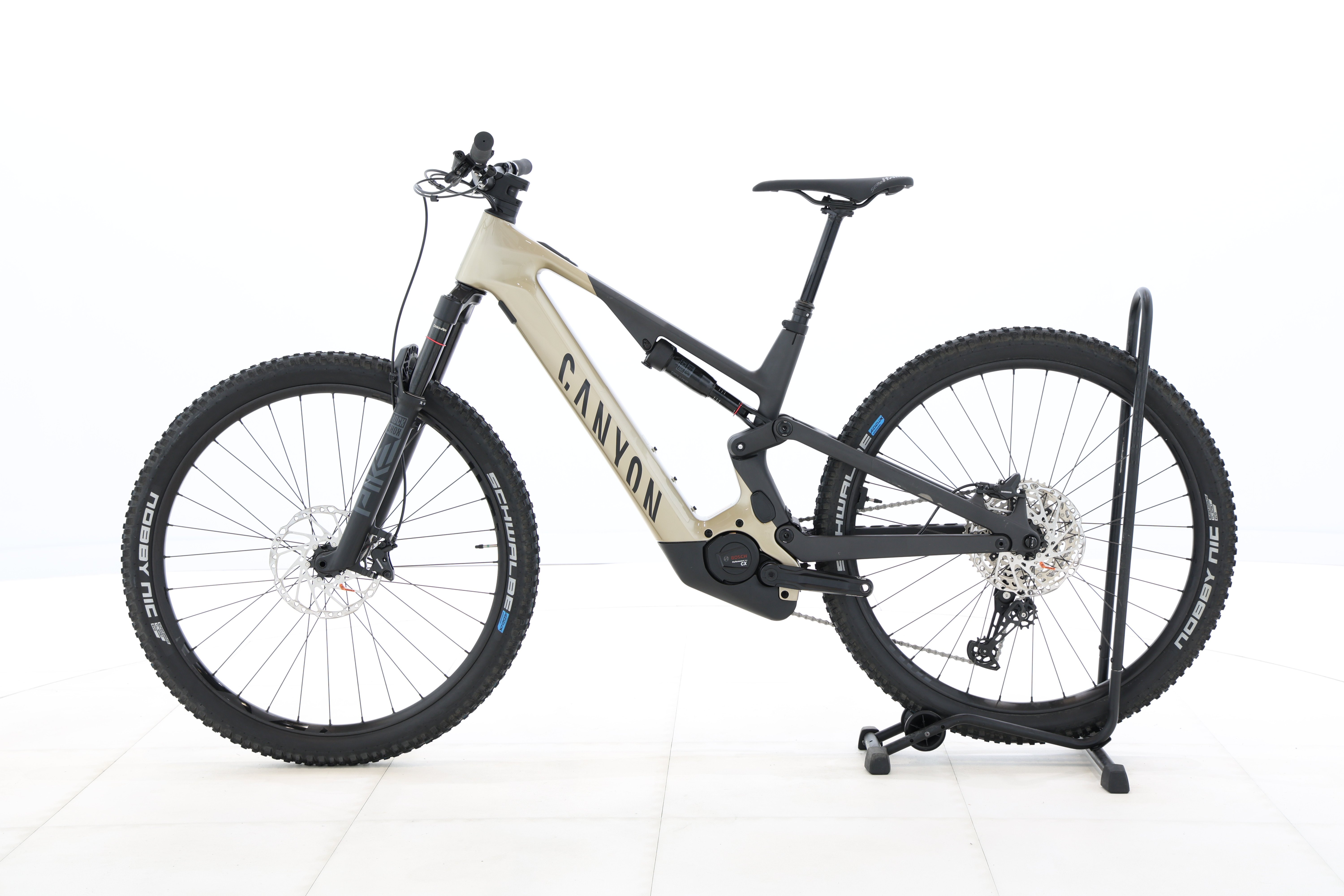 e036c6f1-7d07-4985-92ca-89bfdc587fe5