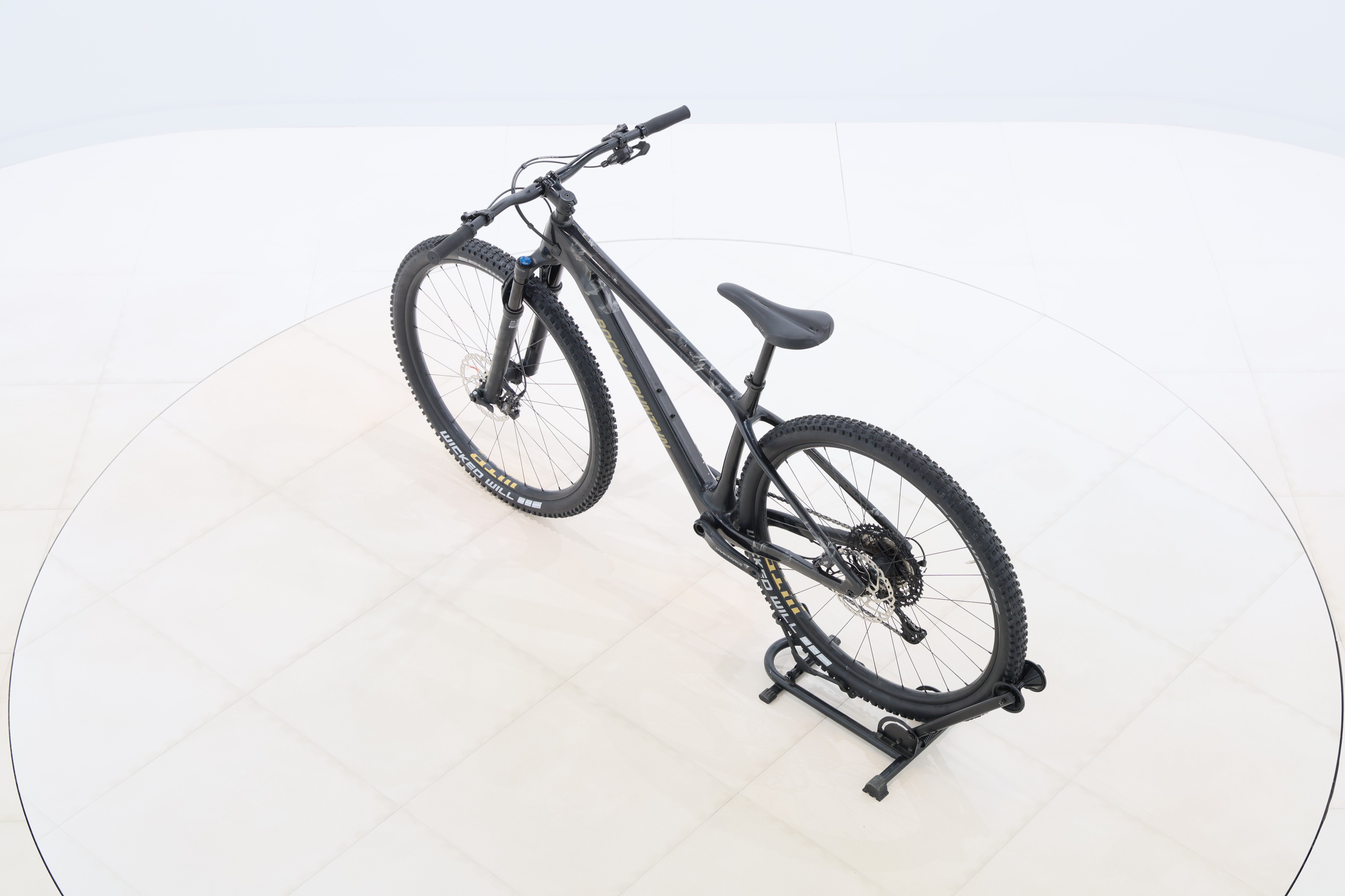 5285942e-18c4-4c9a-bce0-310dbb7d645e