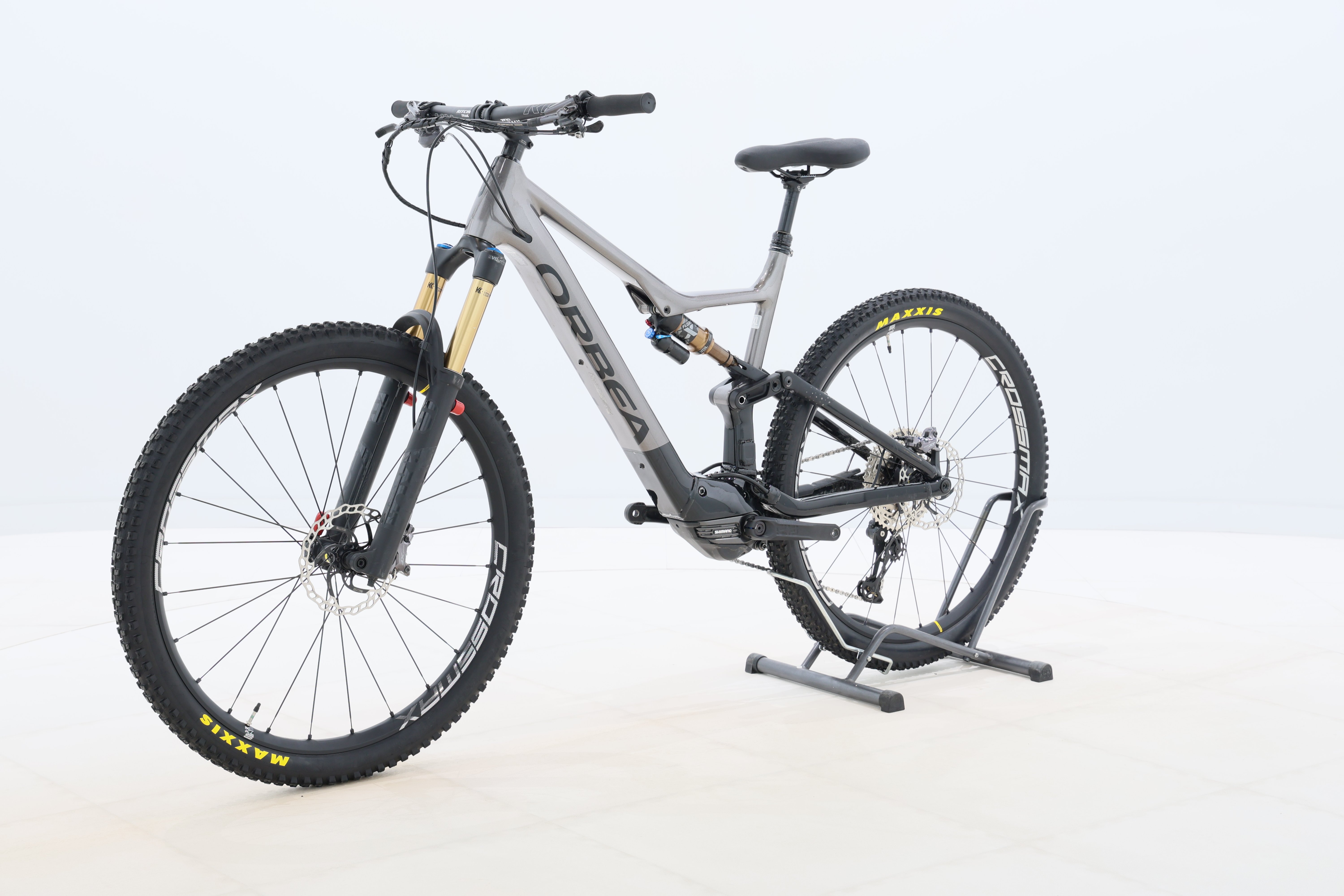 456833d4-46ca-4d6d-a3f7-3a6888a4d9e0