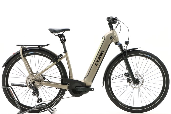 Cube KATHMANDU HYBRID PRO 750 2023