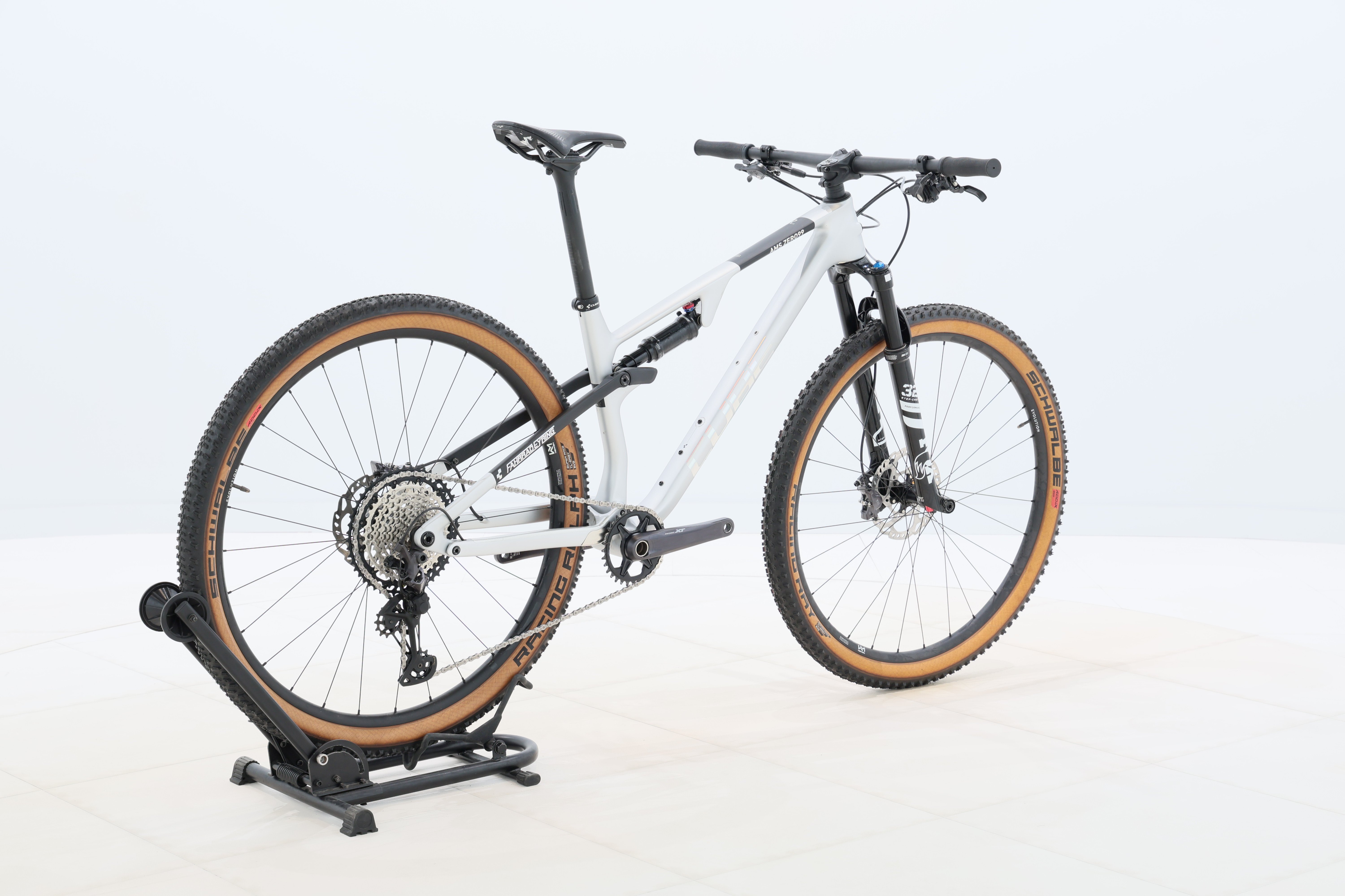 2a6518ad-d9fd-40f8-b16c-d918db6c63af