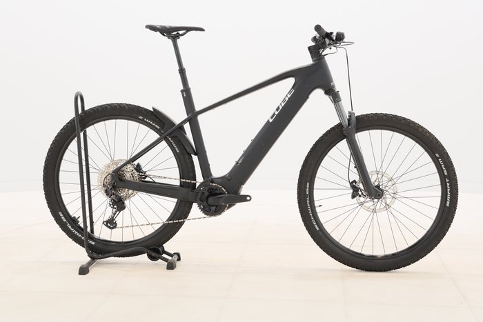 Cube Reaction Hybrid Race 800 2025