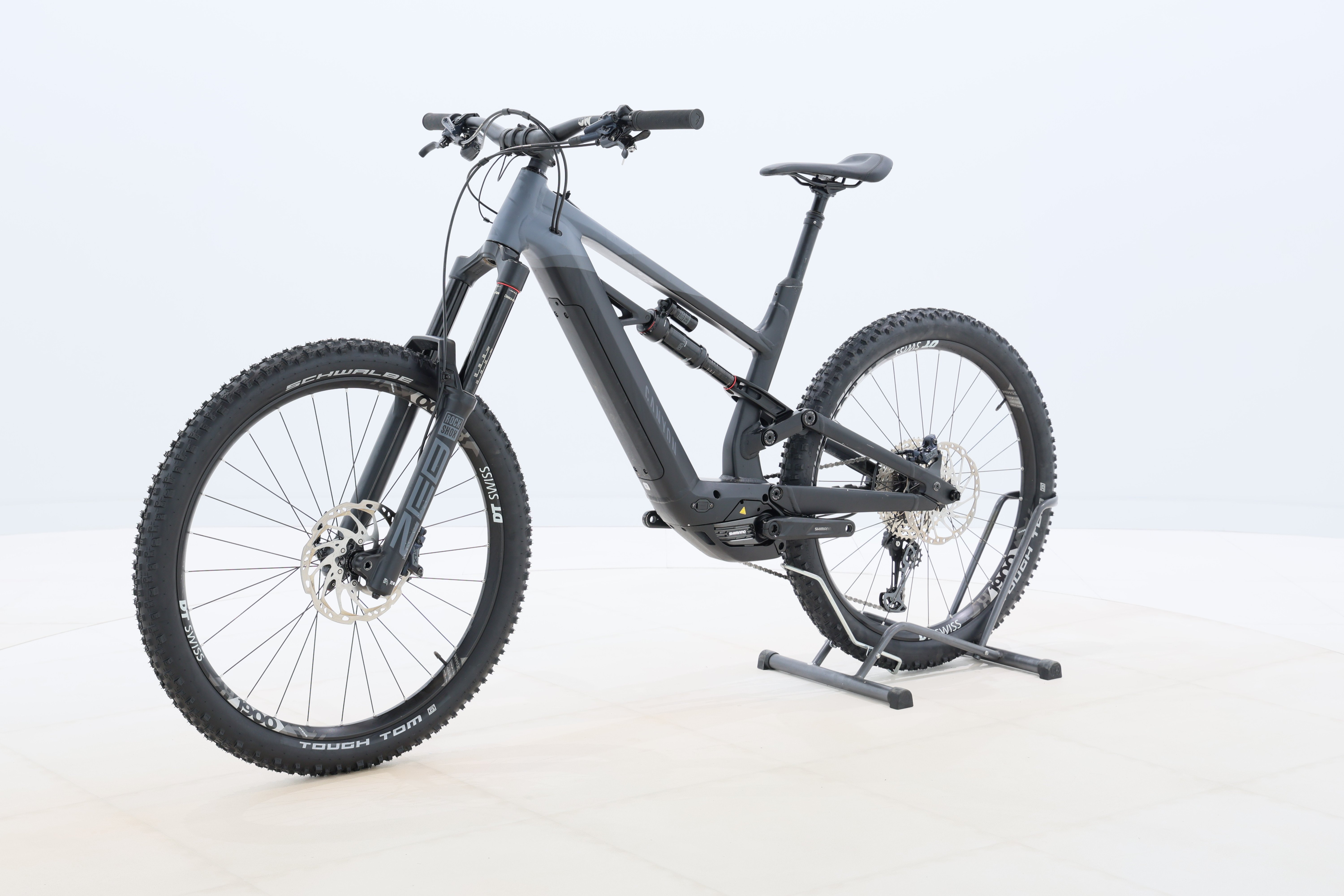 16dbec28-5b73-41fb-9316-921e46f752c4