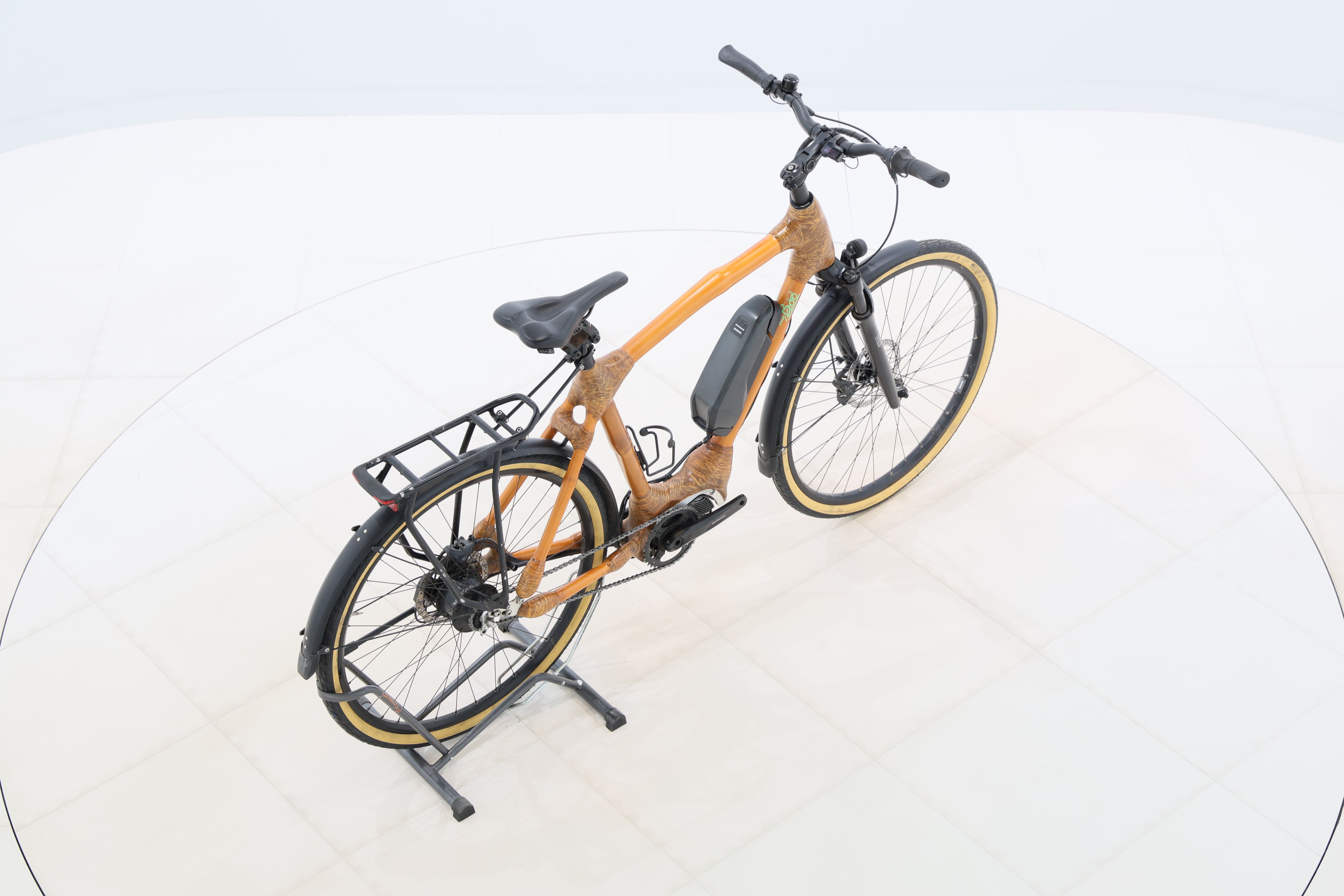 81c6fb62-d097-421f-afd6-d07427399784