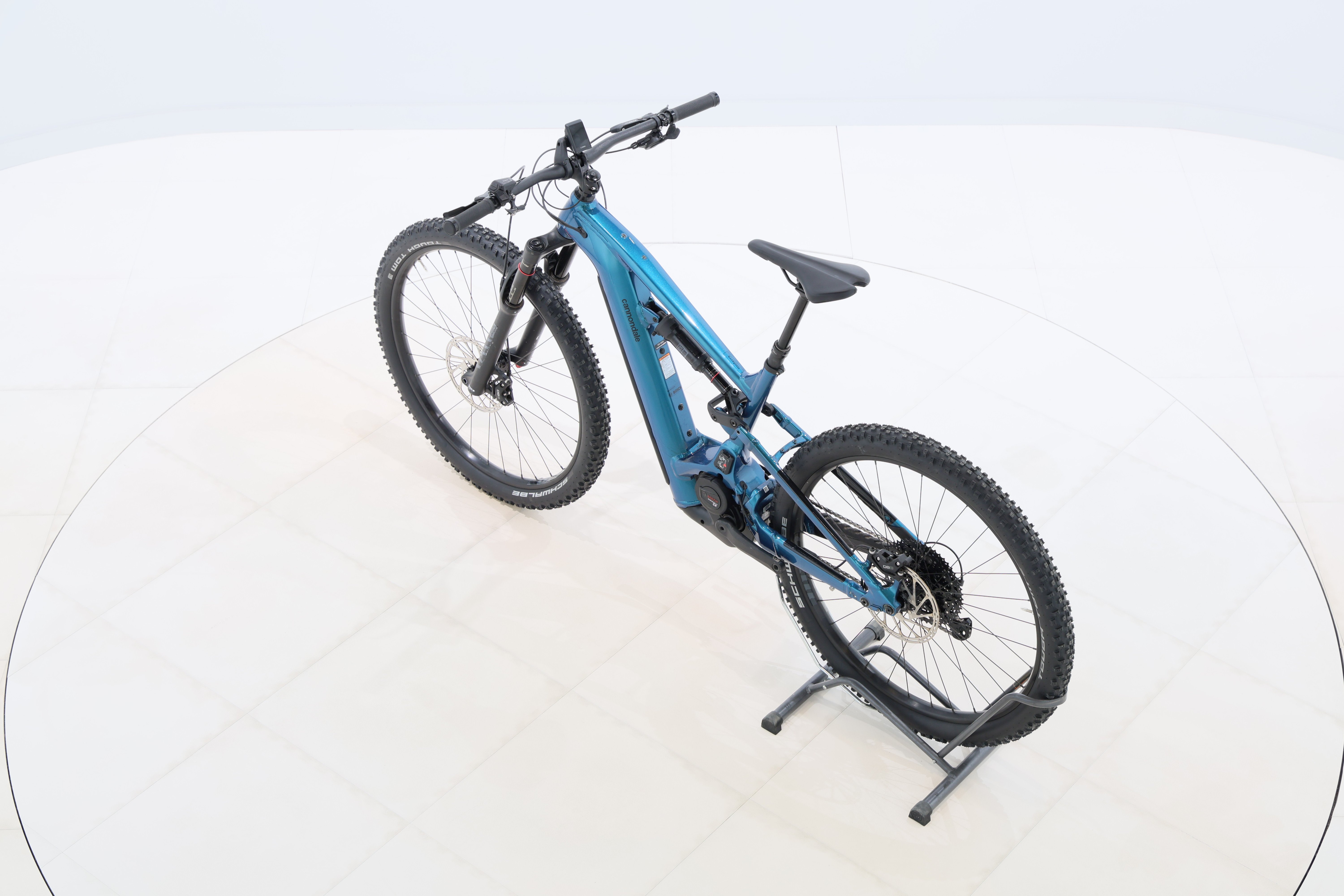 77a6fd0d-88c0-42e1-8d99-7c9281d89e5d