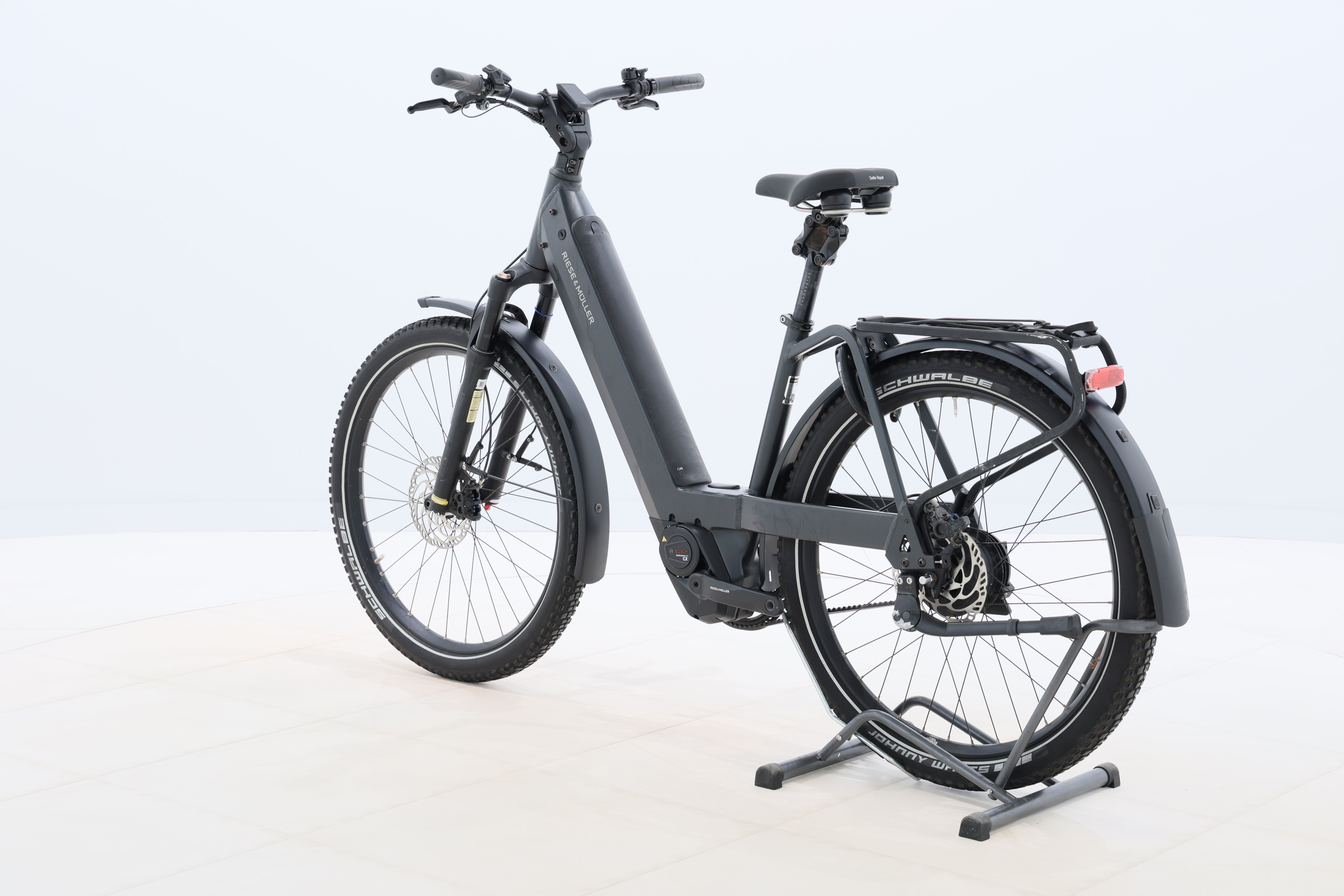 21a543cd-6fd9-4d7d-b5fe-58a711a9dd0a