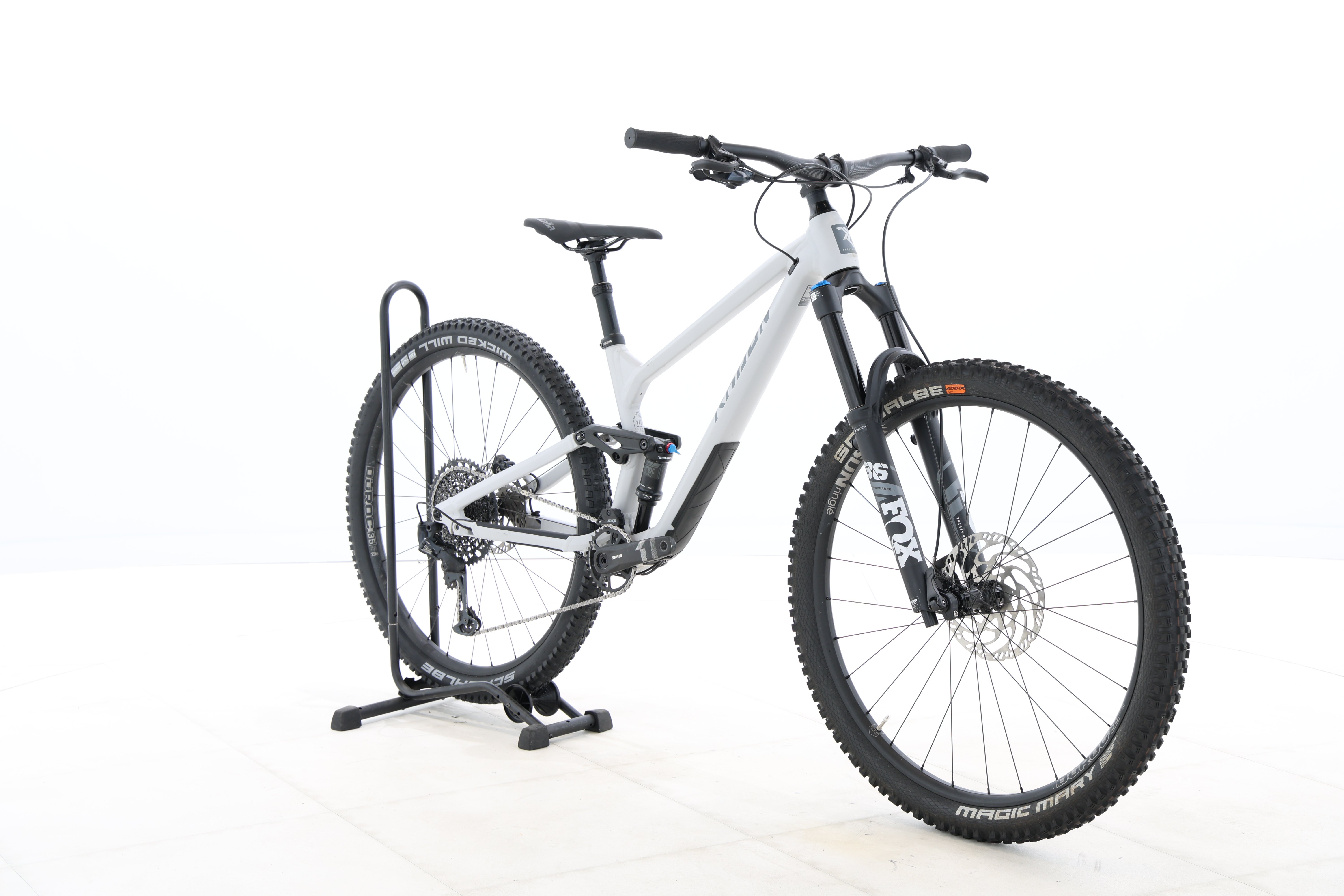 8182a229-3d32-4aa9-9d9a-ba7db3b4a36b