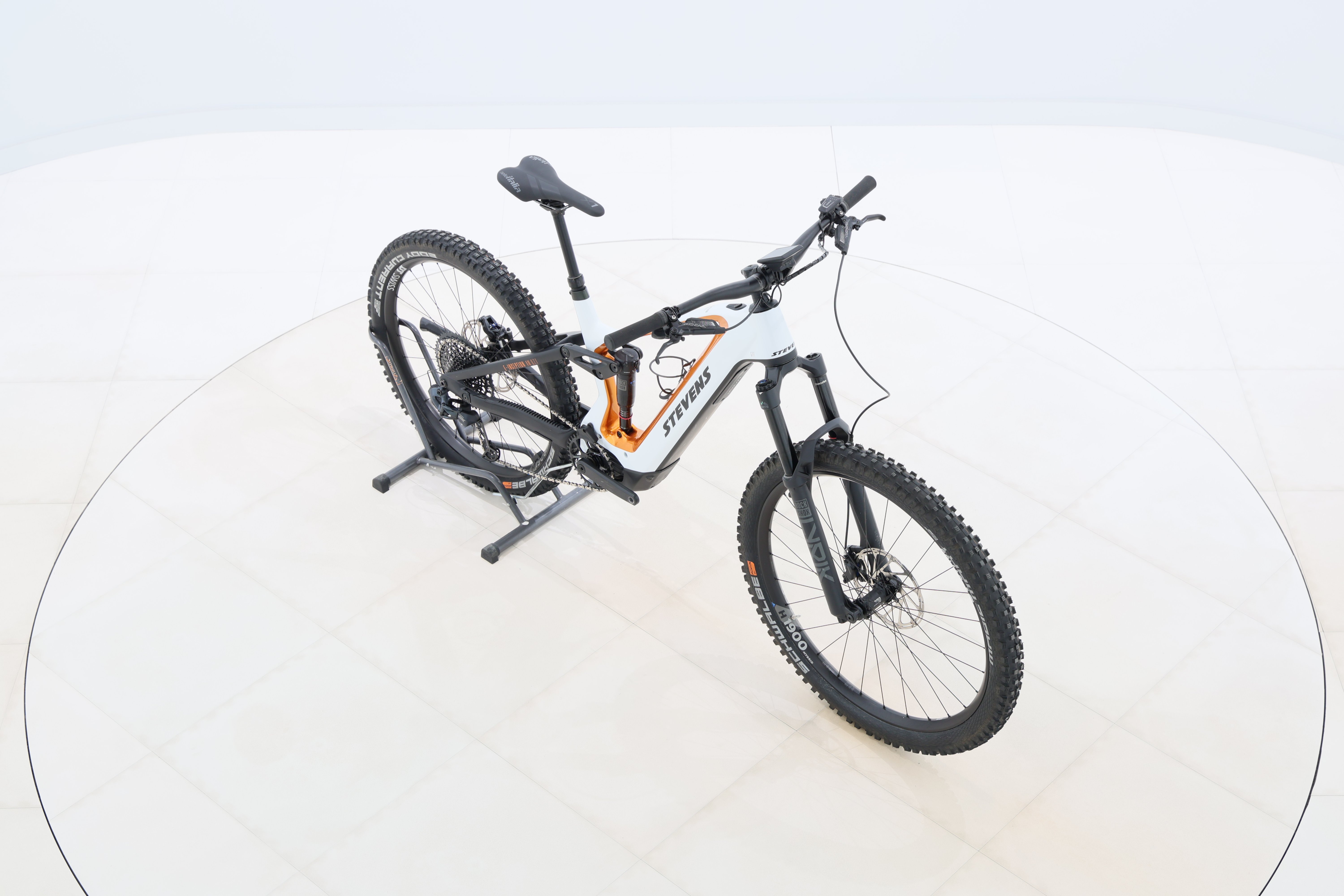 ceb38ad9-418b-4780-a37c-d063ec153344