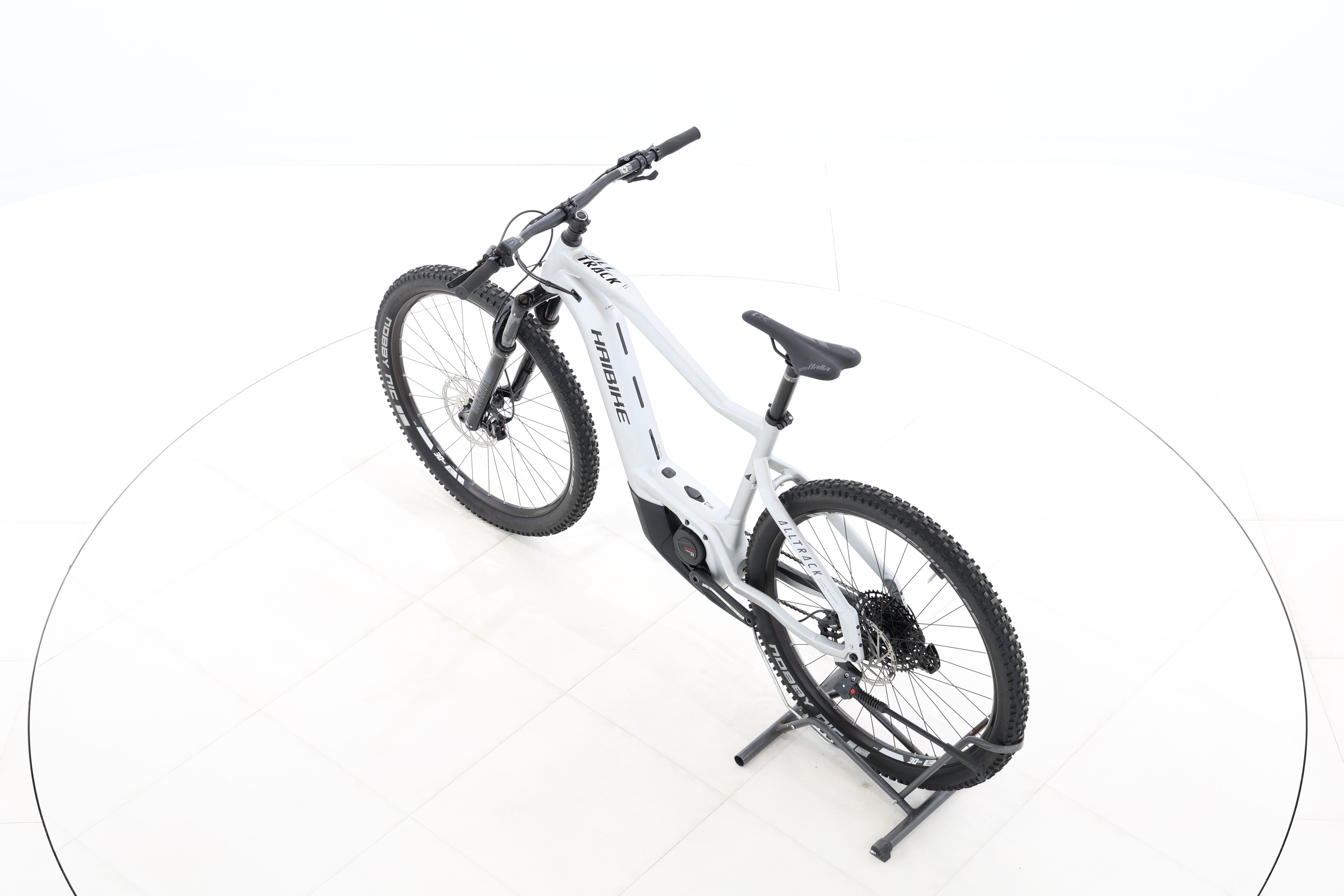 5293f6f9-951d-4ea8-9421-c233be3234de